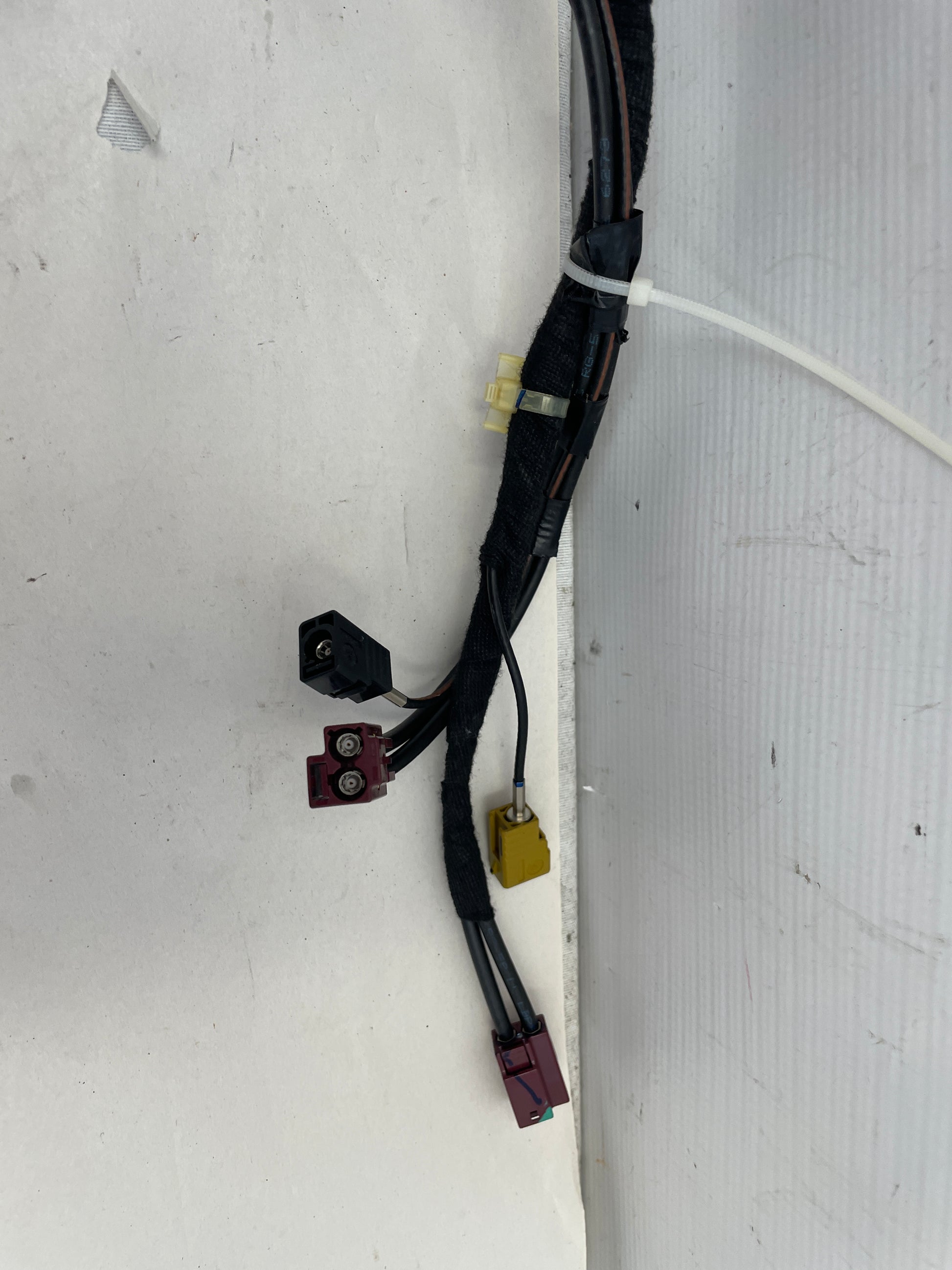 2017 Chevy SS Sedan Shark Fin Antenna Wire Wiring Harness OEM - Day's Parts Yard