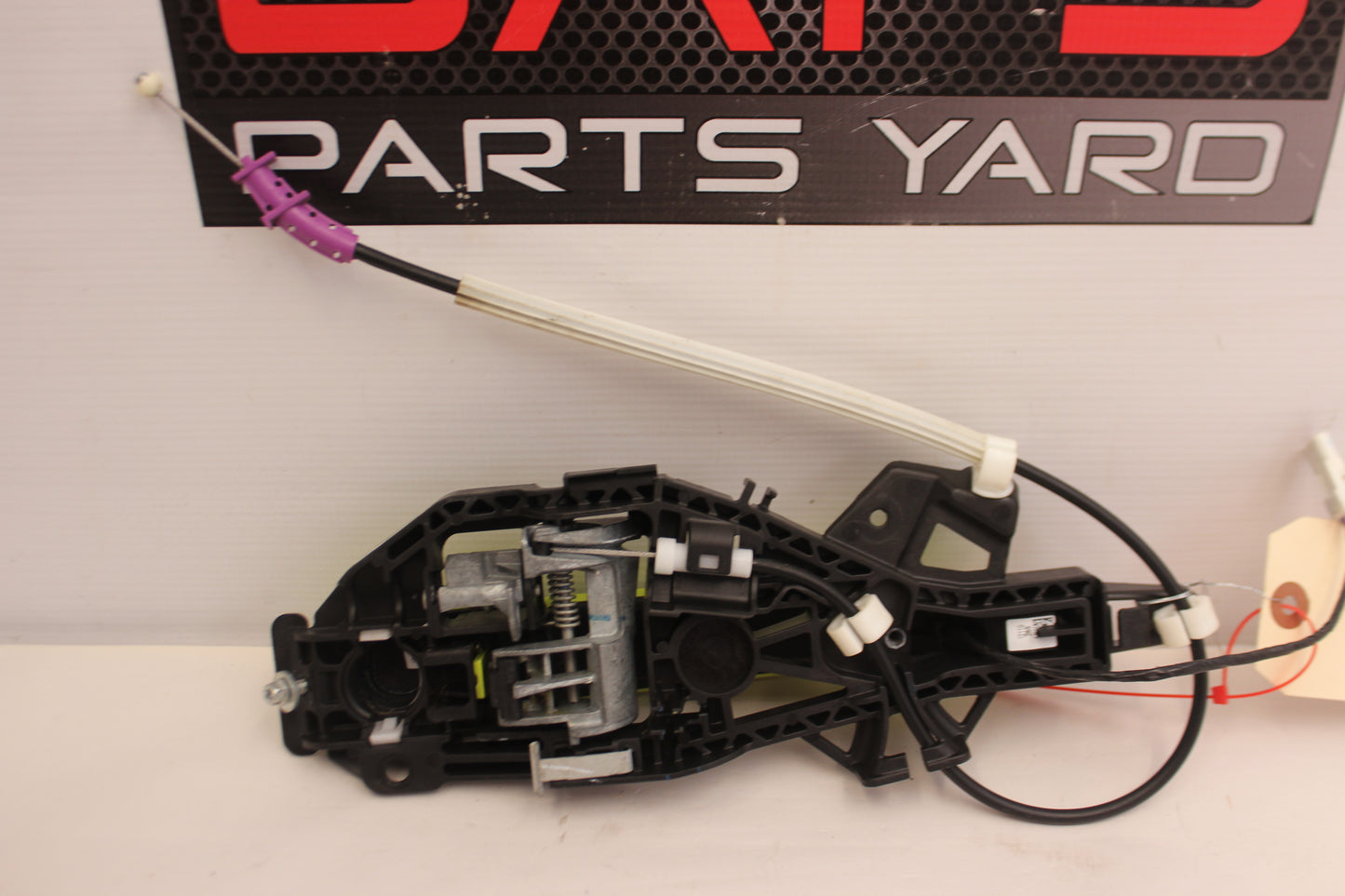 2019 Chevy Camaro SS 1LE Front RH Passenger Exterior Door Handle OEM - Day's Parts Yard