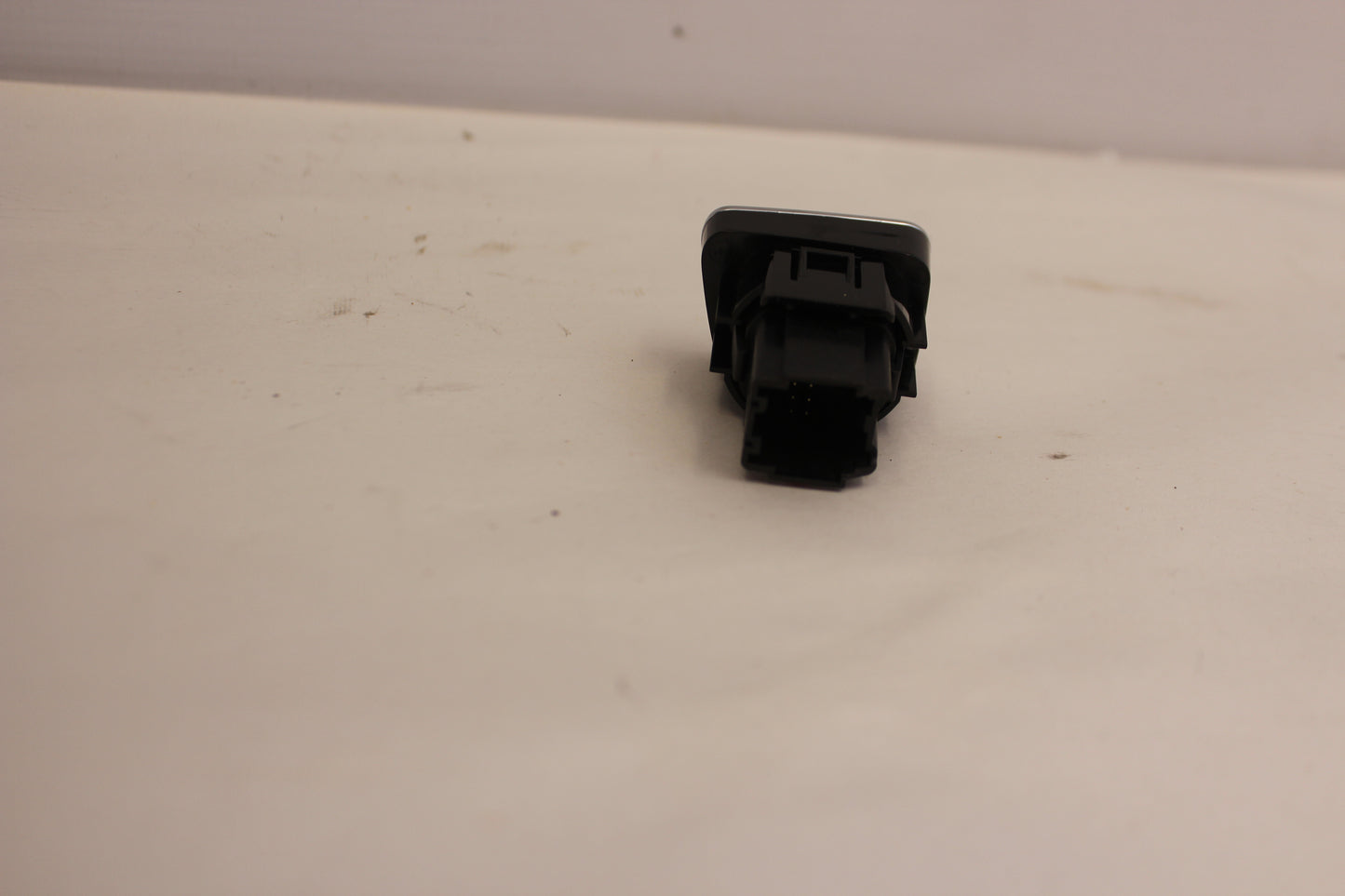 2019 Chevy Camaro SS 1LE Engine Start Button OEM - Day's Parts Yard