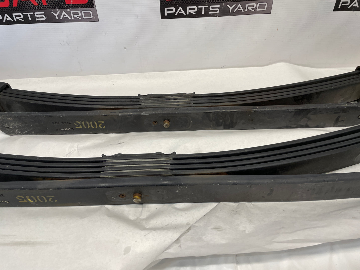 2022 GMC Sierra C2500 LH & RH Rear Leaf Springs OEM - Day's Parts Yard