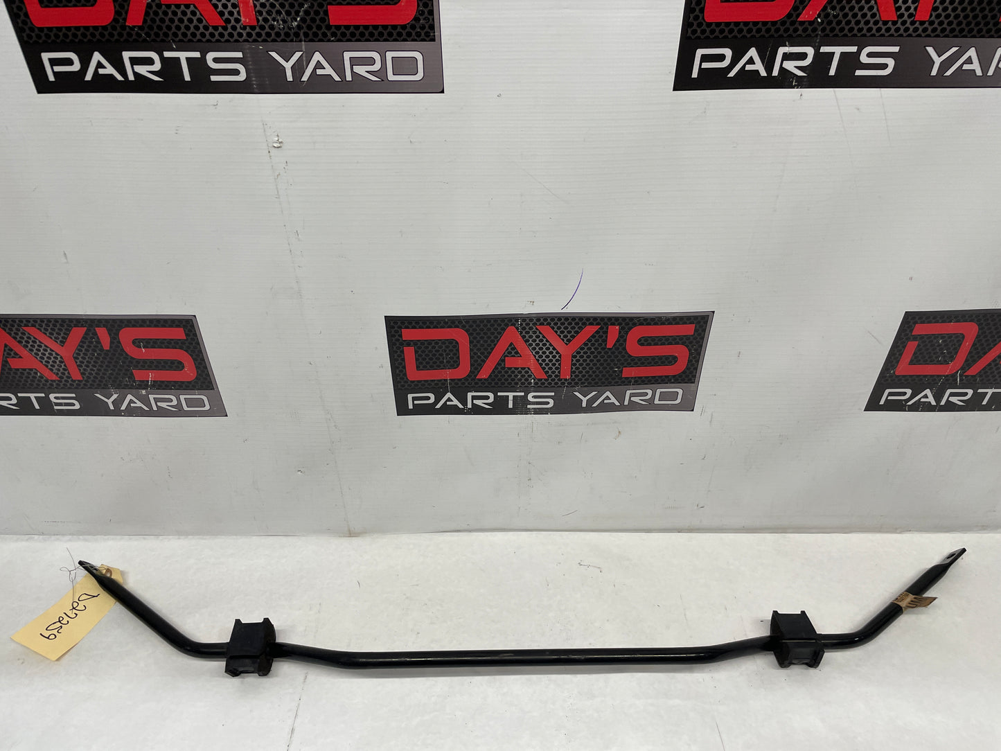 2005 Chevy C6 Corvette Rear Suspension Stabilizer Sway Bar Shaft OEM - Day's Parts Yard