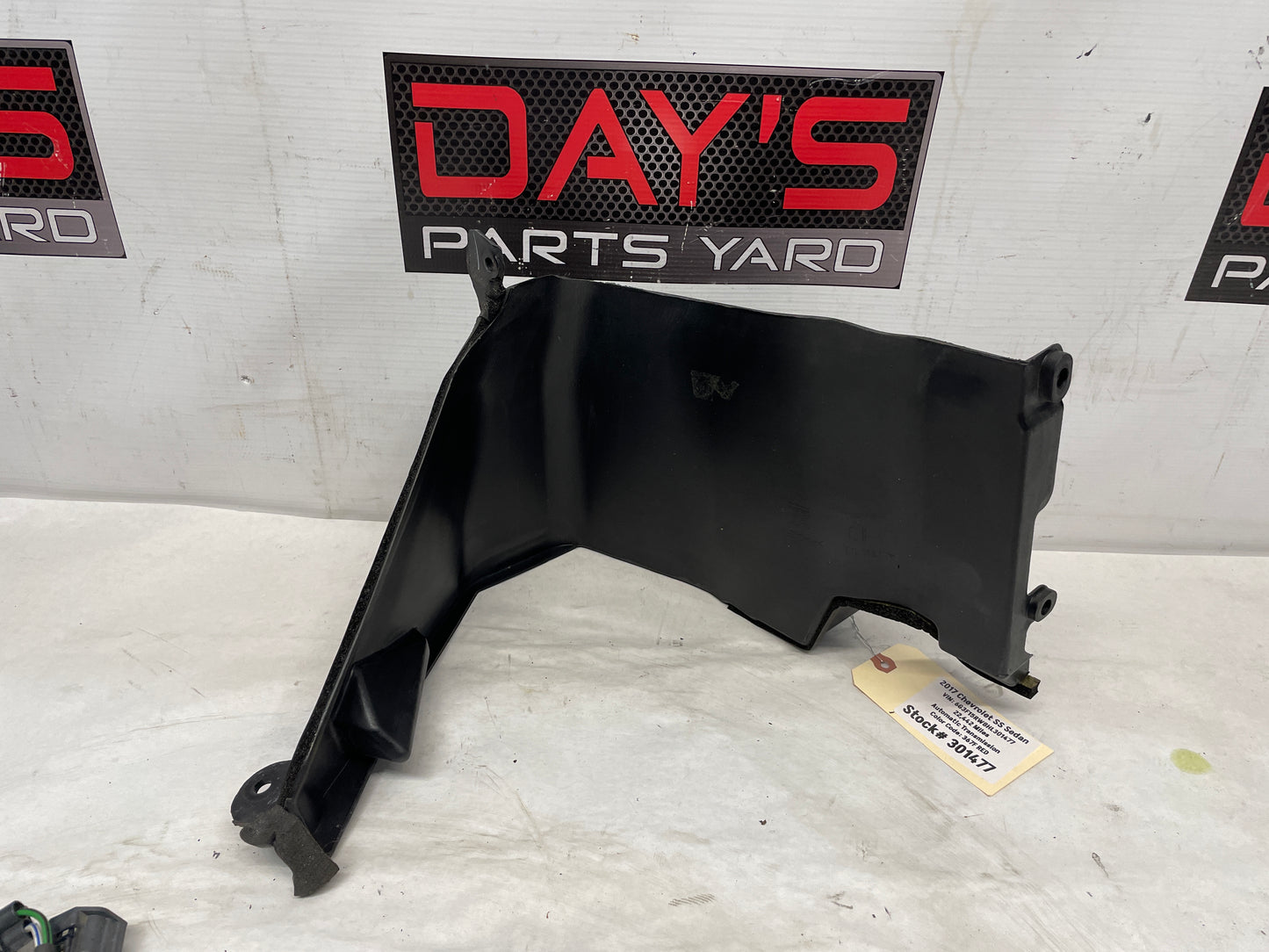2017 Chevy SS Sedan Cabin Air Filter Heater Box Plastic Shroud OEM - Day's Parts Yard