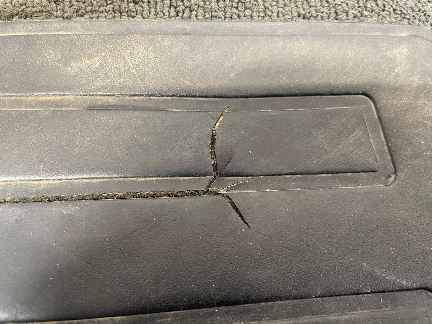 2012 Chevy Camaro ZL1 Front and Rear Floor Mats OEM - Day's Parts Yard