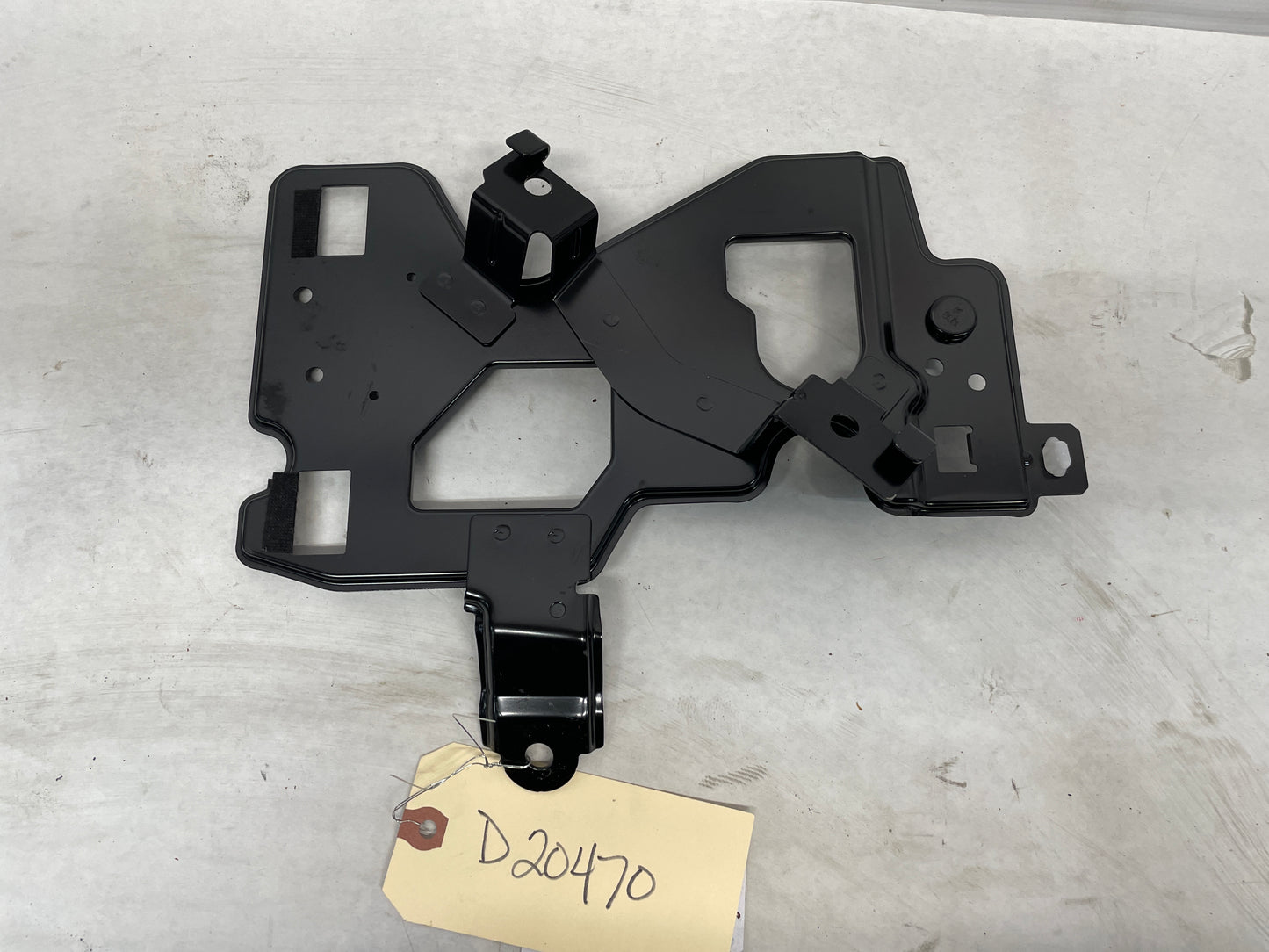 2017 Chevy SS Sedan Trunk Fuse Box Metal Bracket OEM - Day's Parts Yard