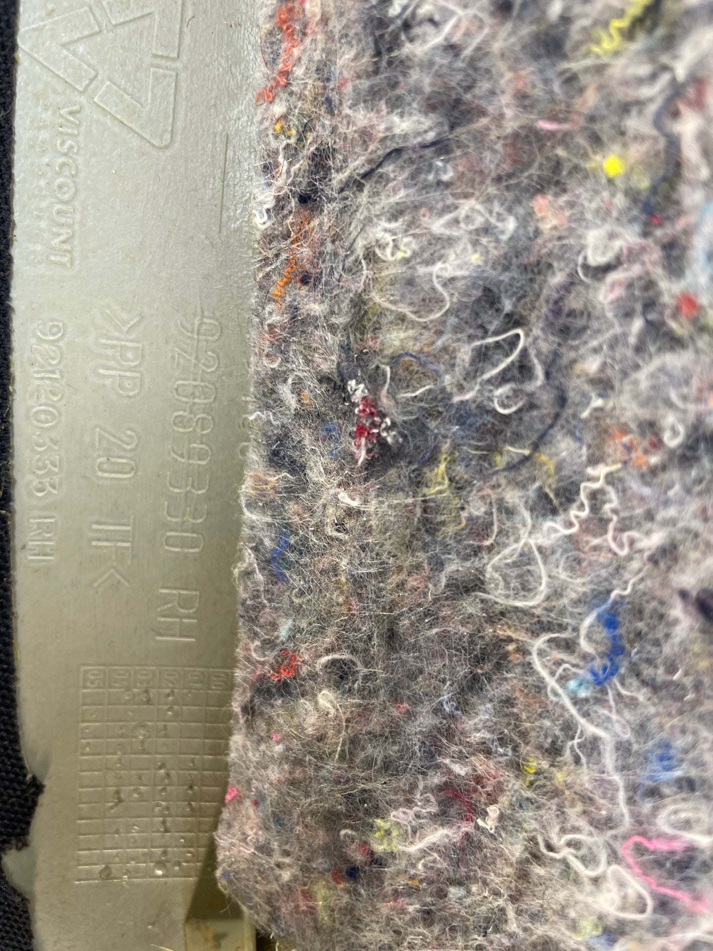 2005 Pontiac GTO RH Passenger Rear Interior Quarter C Pillar Seat Belt Cover Trim Panel OEM