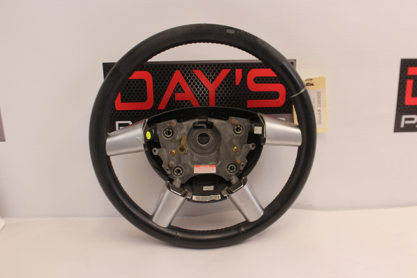 2005 Pontiac GTO Steering Wheel 92166630 OEM - Day's Parts Yard