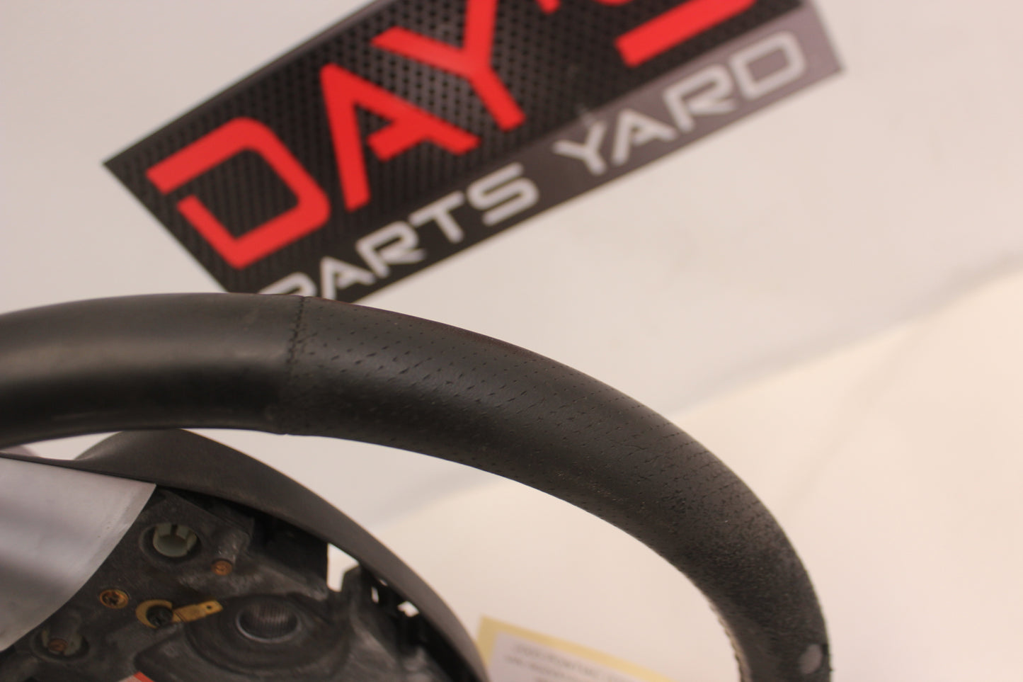 2005 Pontiac GTO Steering Wheel 92166630 OEM - Day's Parts Yard