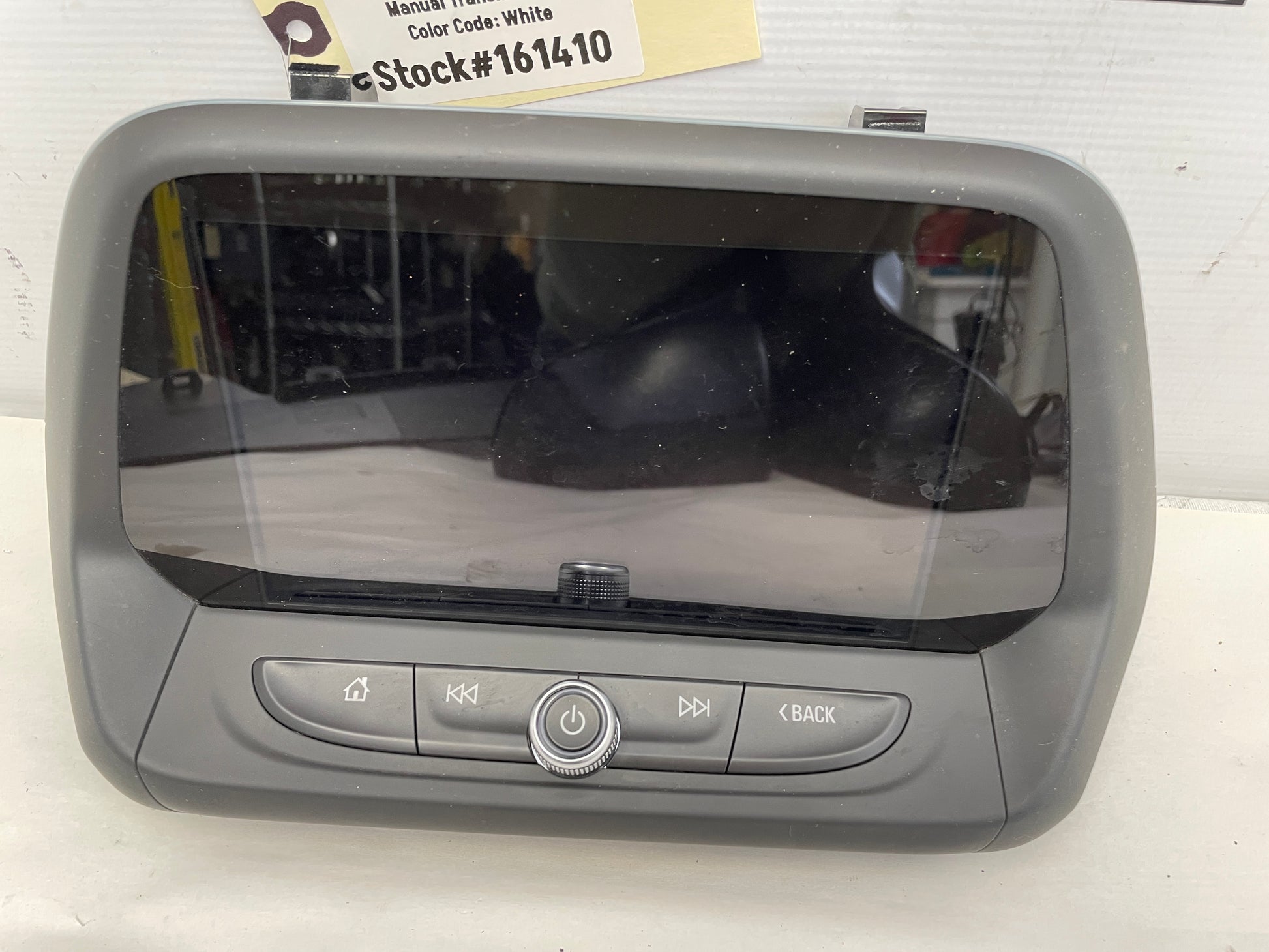 2018 Chevy Camaro ZL1 1LE Touch Screen Navigation Display 84015998 OEM - Day's Parts Yard