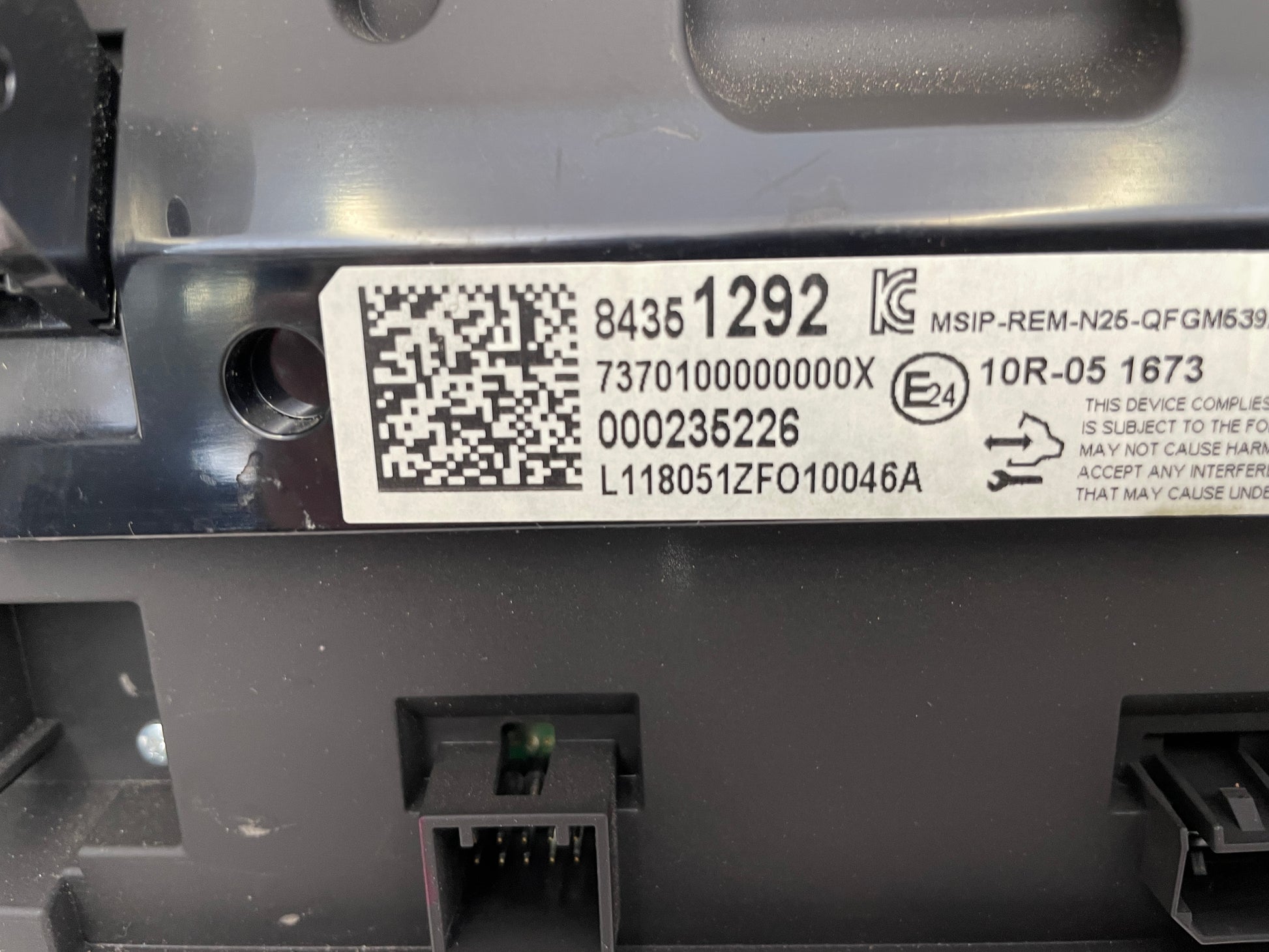 2018 Chevy Camaro ZL1 1LE Touch Screen Navigation Display 84015998 OEM - Day's Parts Yard