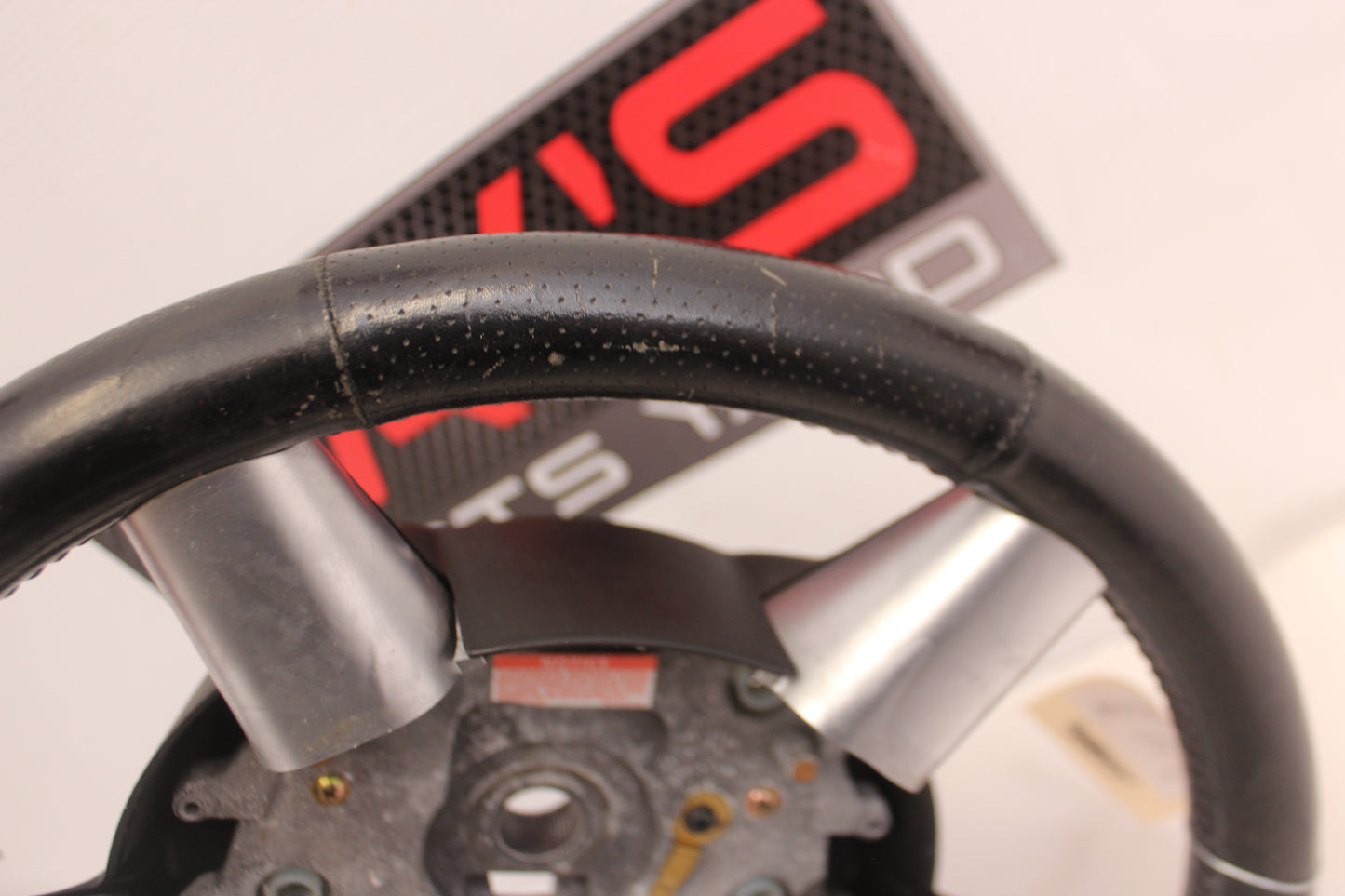 2006 Pontiac GTO Steering Wheel 92181066 OEM - Day's Parts Yard