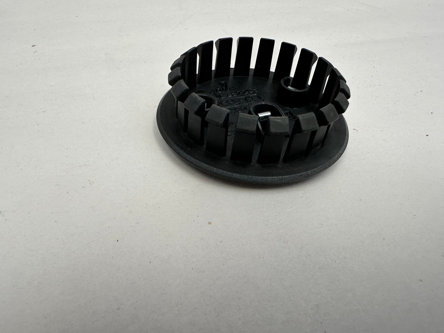 2017 Cadillac ATS-V Coupe Wheel Center Cap OEM - Day's Parts Yard