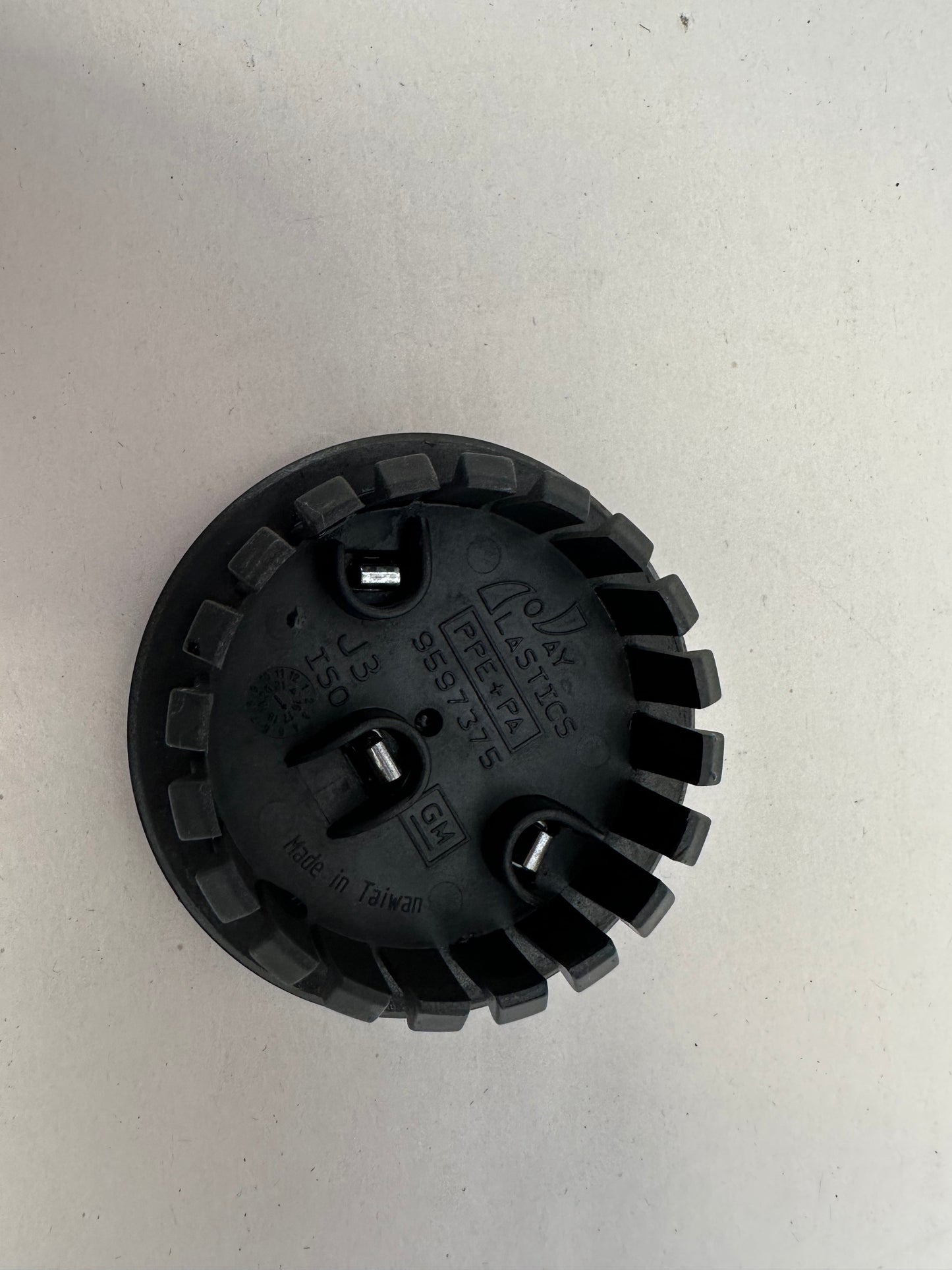 2017 Cadillac ATS-V Coupe Wheel Center Cap OEM - Day's Parts Yard