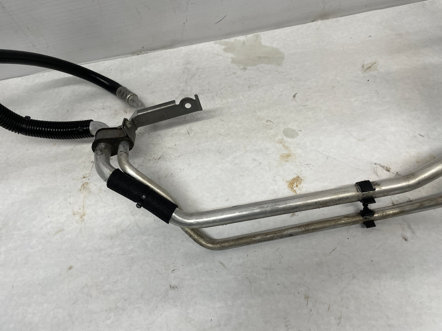 2020 Chevy Camaro SS LZ Air Conditioner AC A/C Line Hose Manifold Assembly OEM - Day's Parts Yard