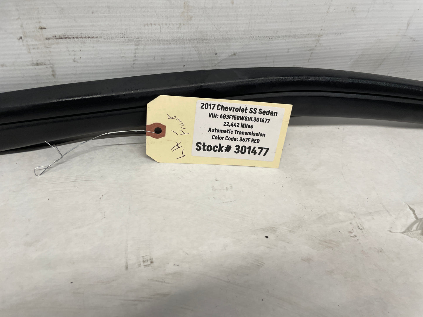 2017 Chevy SS Sedan LH Driver Front Door Rubber Weather Strip OEM - Day's Parts Yard