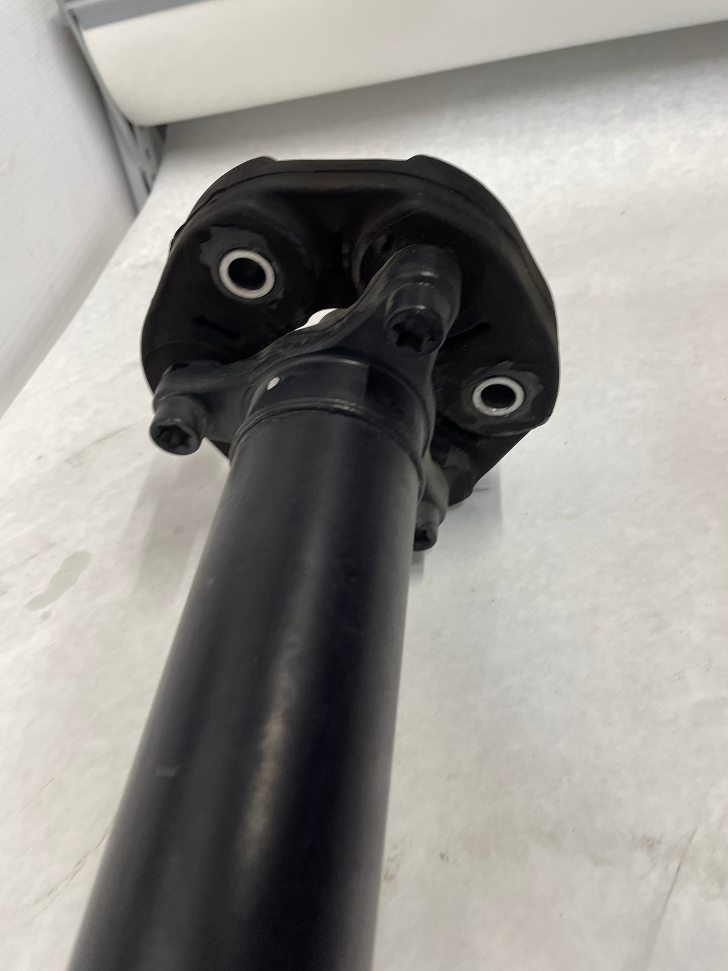 2020 Chevy Camaro SS LZ Driveshaft Drive Shaft Line Propeller Prop OEM - Day's Parts Yard