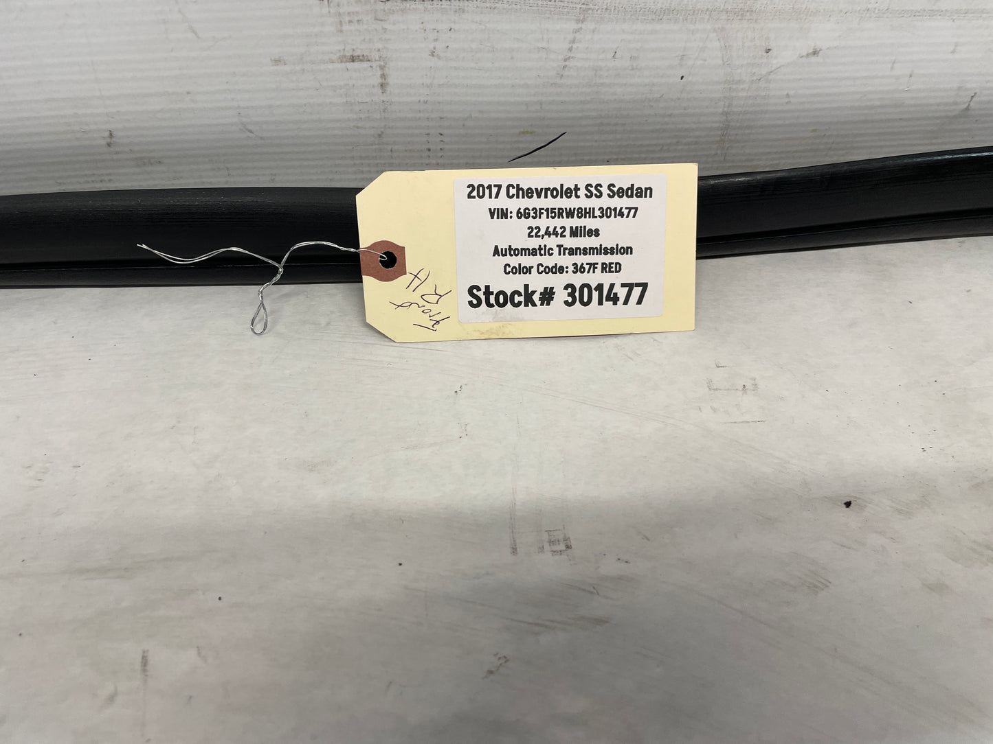 2017 Chevy SS Sedan RH Passenger Front Door Rubber Weather Strip OEM - Day's Parts Yard