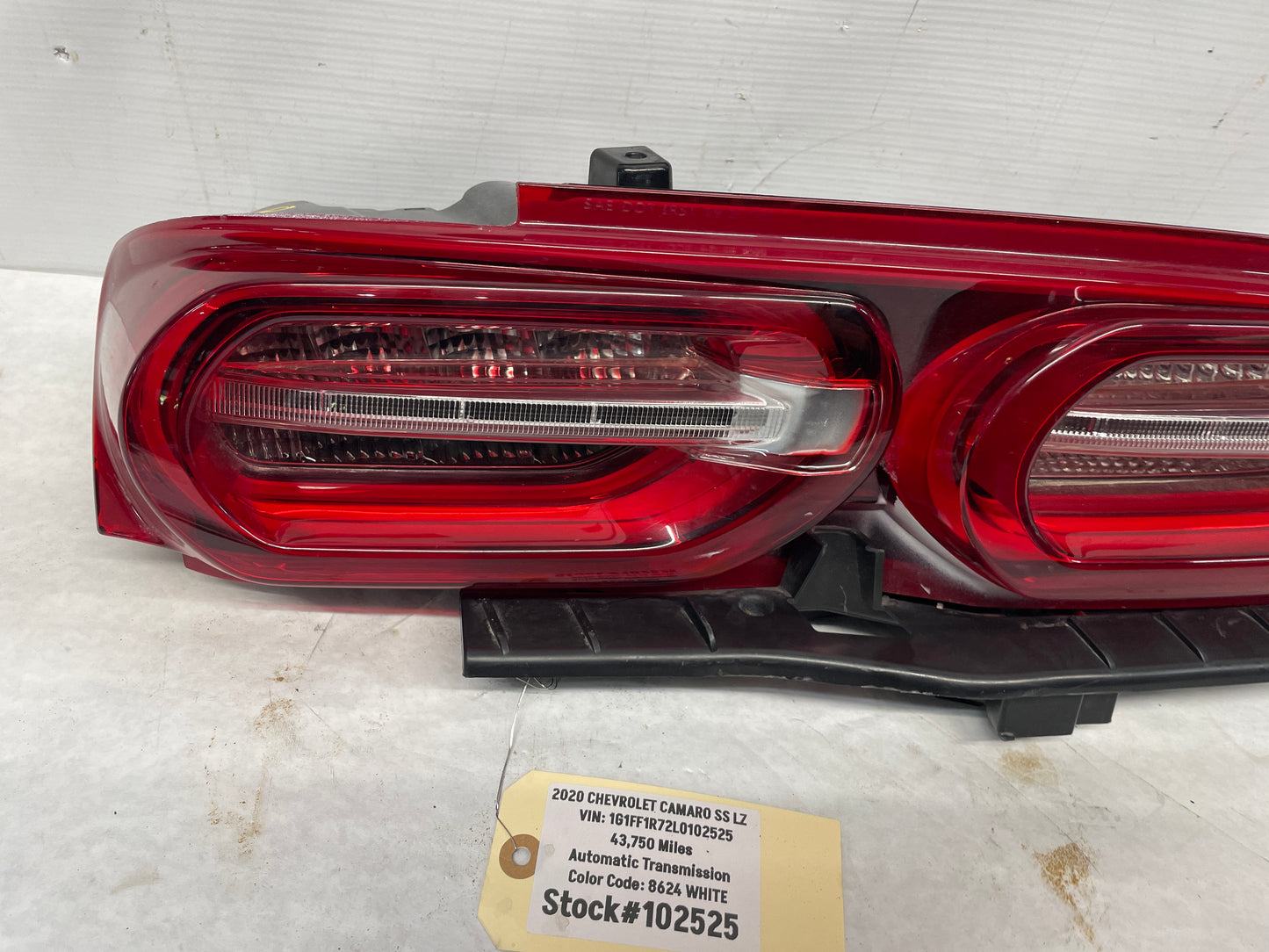 2020 Chevy Camaro SS LZ LH Driver Taillight Tail Light OEM - Day's Parts Yard
