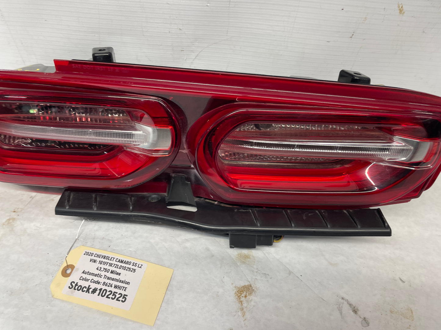 2020 Chevy Camaro SS LZ LH Driver Taillight Tail Light OEM - Day's Parts Yard
