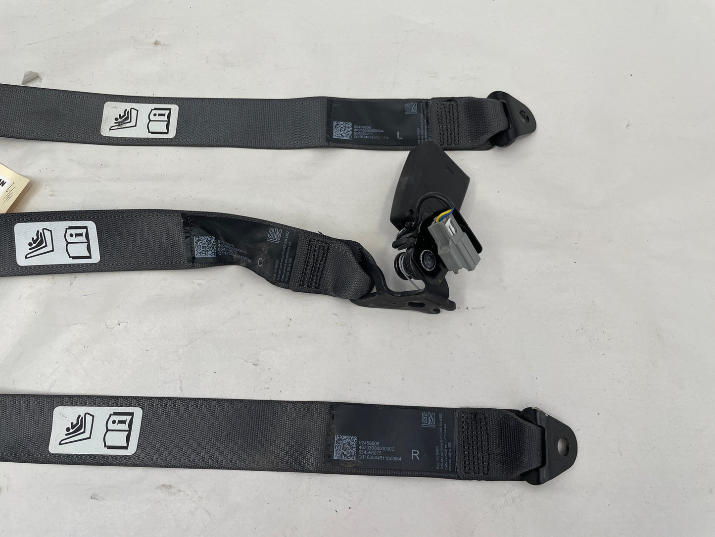 2017 Chevy SS Sedan Rear Seatbelt Seat Belt Retractor Set - Day's Parts Yard