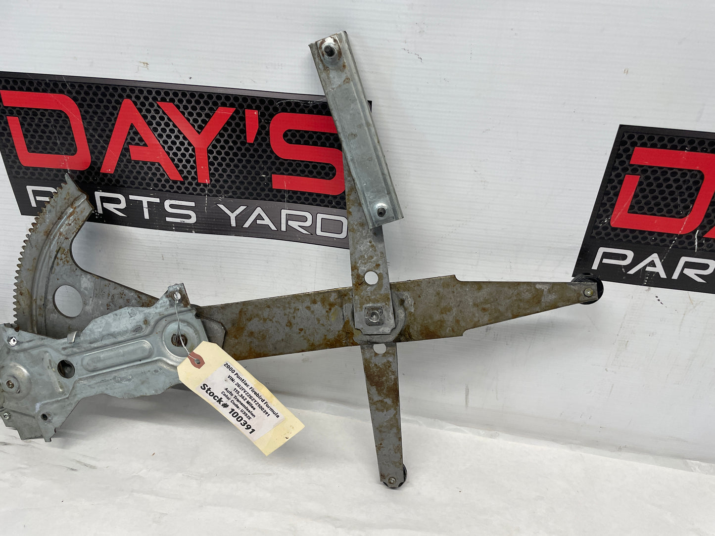 2000 Pontiac Firebird Formula LH Driver Window Motor Regulator OEM - Day's Parts Yard