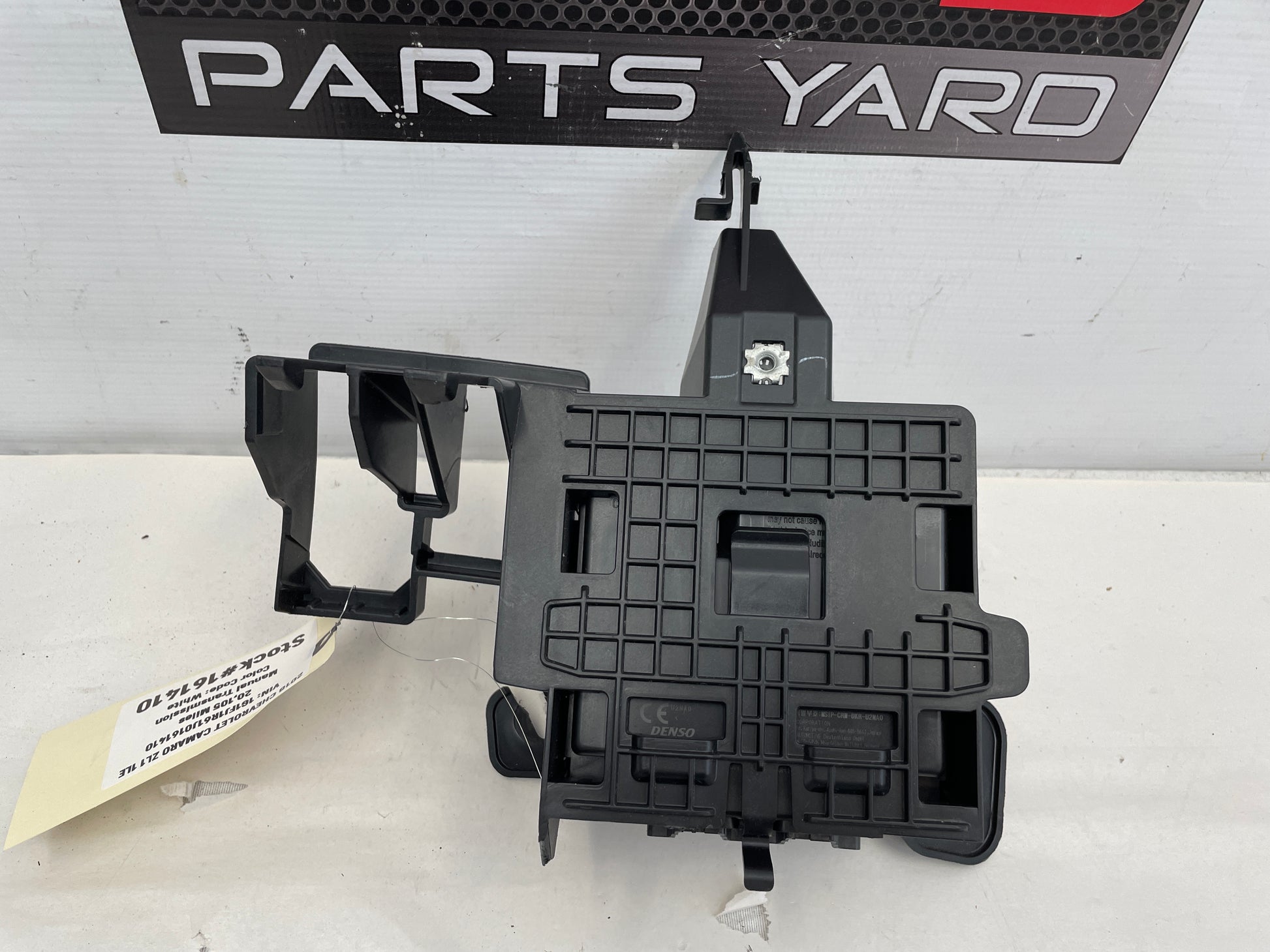 2018 Chevy Camaro ZL1 1LE Keyless Entry Module w/ Bracket OEM - Day's Parts Yard