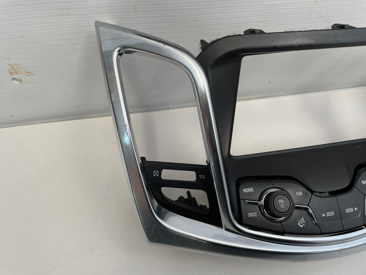 2014-2017 SS Sedan Radio Bezel w/ Controls OEM - Day's Parts Yard