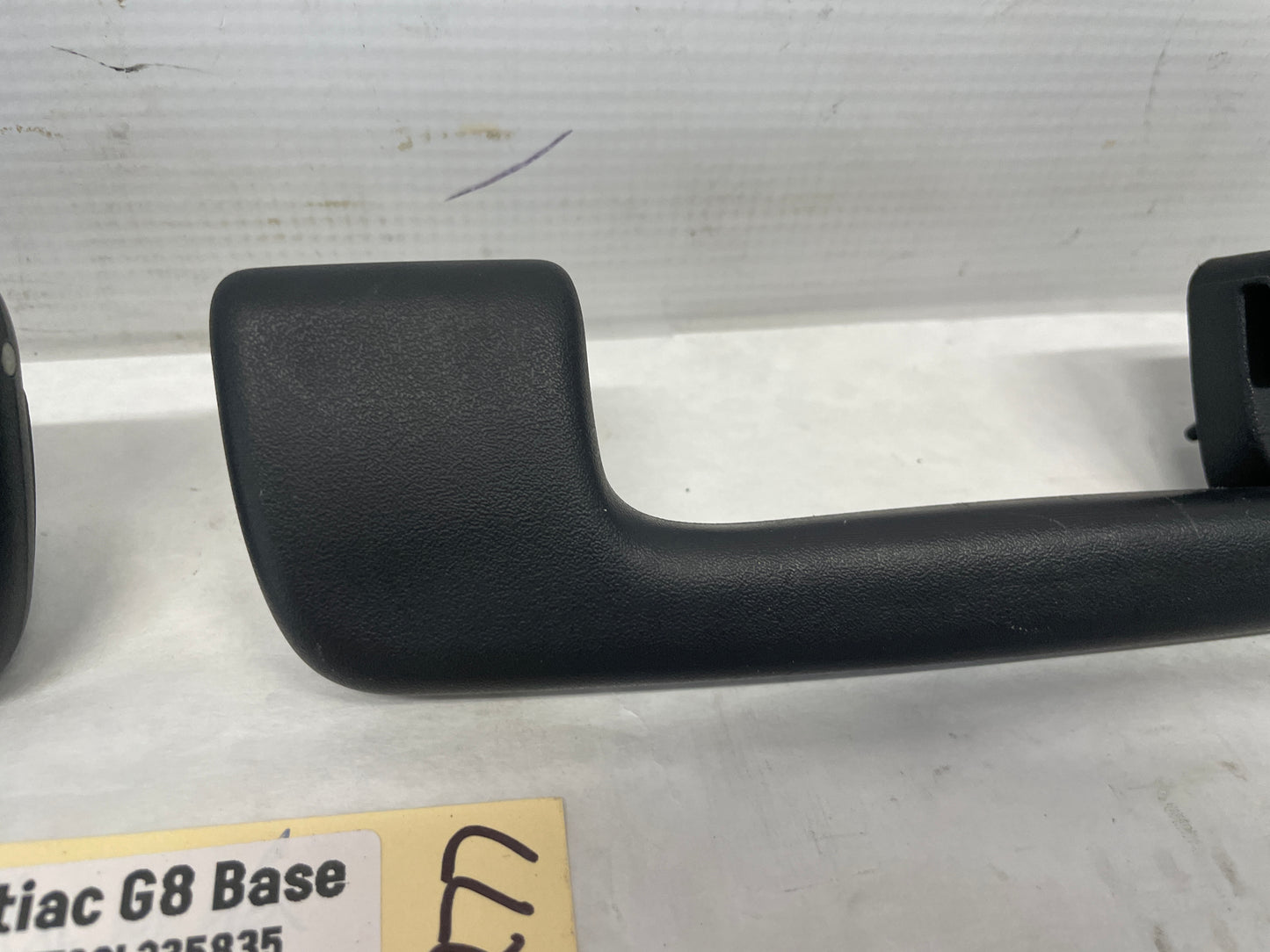 2009 Pontiac G8 Base RH & LH Grab Bars Handles OEM - Day's Parts Yard