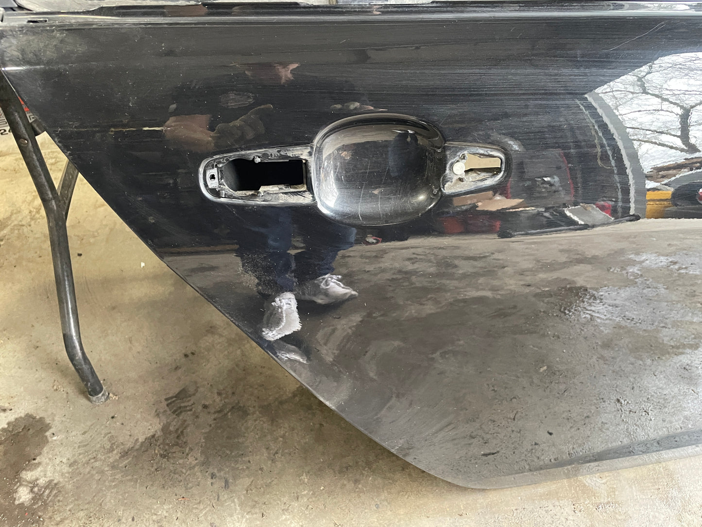2008 Pontiac G8 GT Rear RH Passenger Door Black 92161310 OEM - Day's Parts Yard