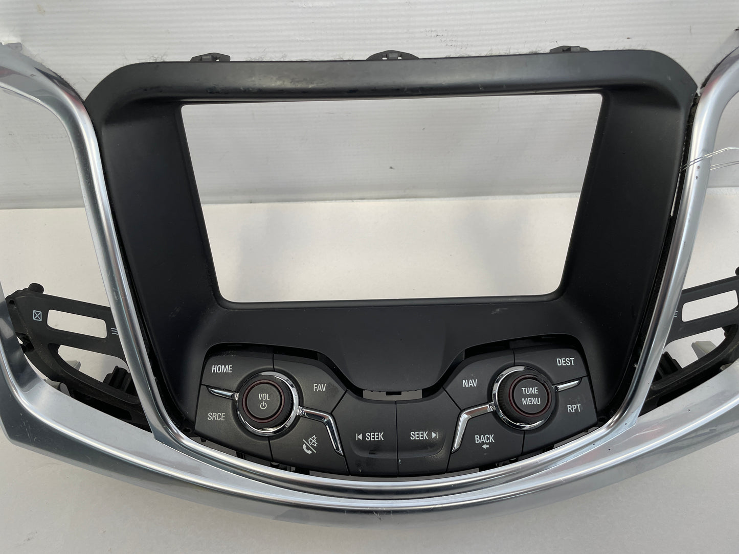2014-2017 SS Sedan Radio Bezel w/ Controls OEM - Day's Parts Yard