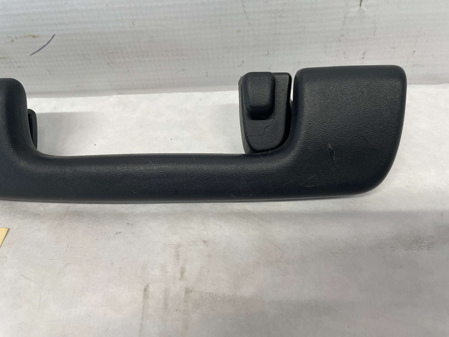 2009 Pontiac G8 Base RH & LH Grab Bars Handles OEM - Day's Parts Yard