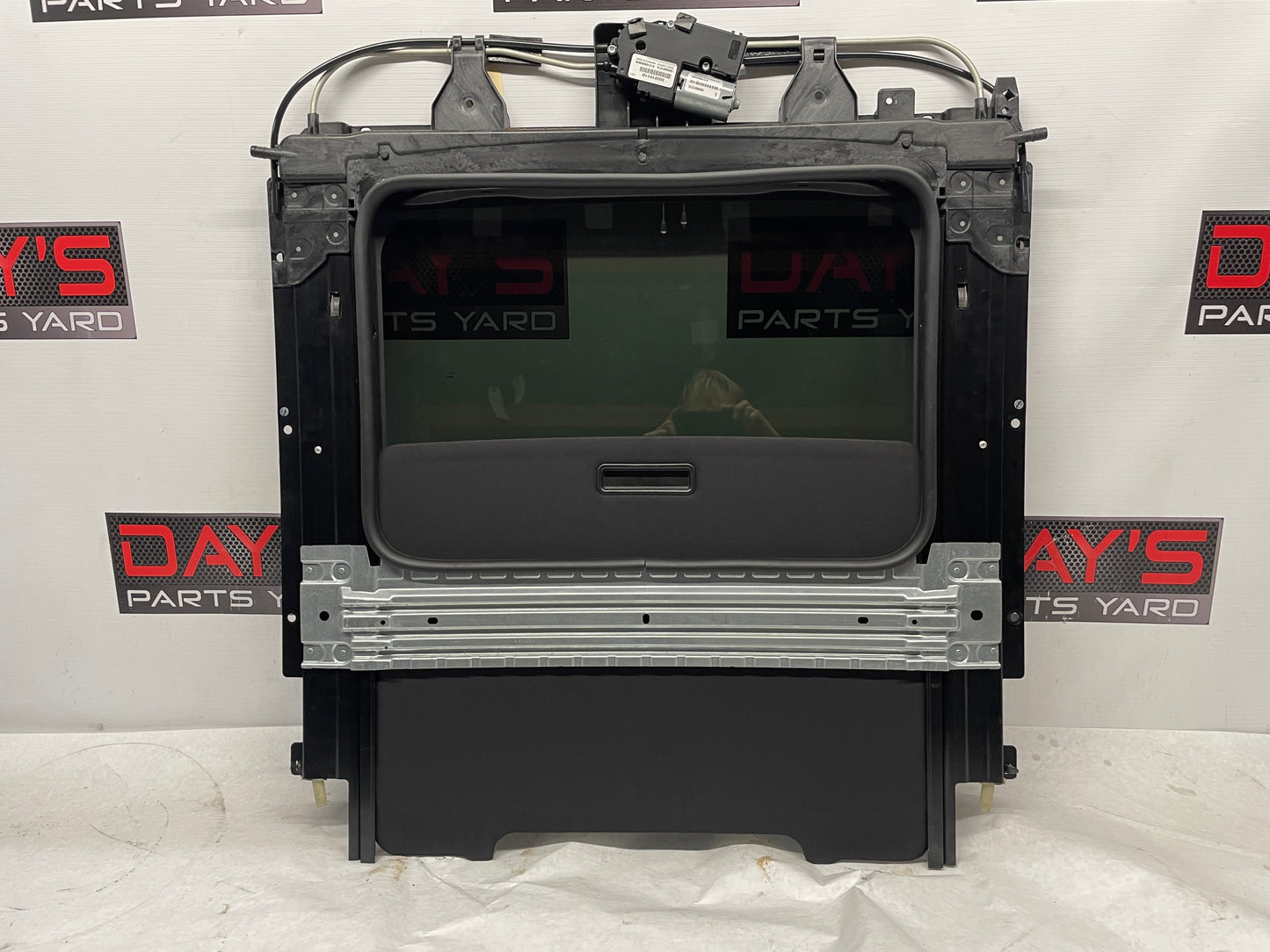 2012 Chevy Camaro ZL1 Sunroof Sun Moon Roof OEM - Day's Parts Yard