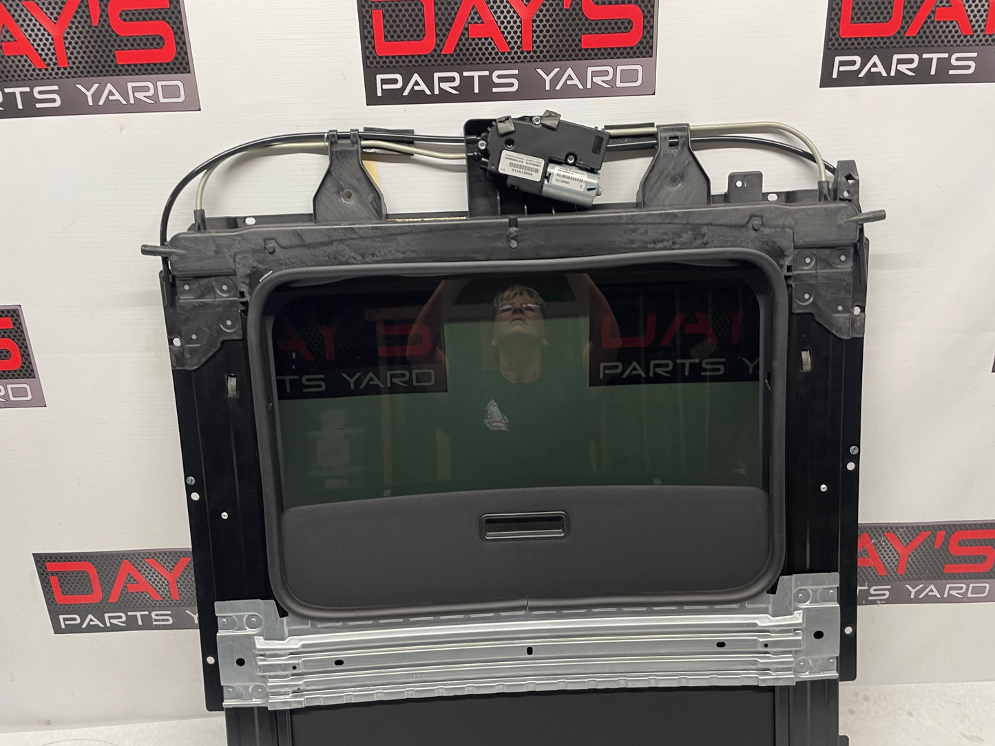 2012 Chevy Camaro ZL1 Sunroof Sun Moon Roof OEM - Day's Parts Yard