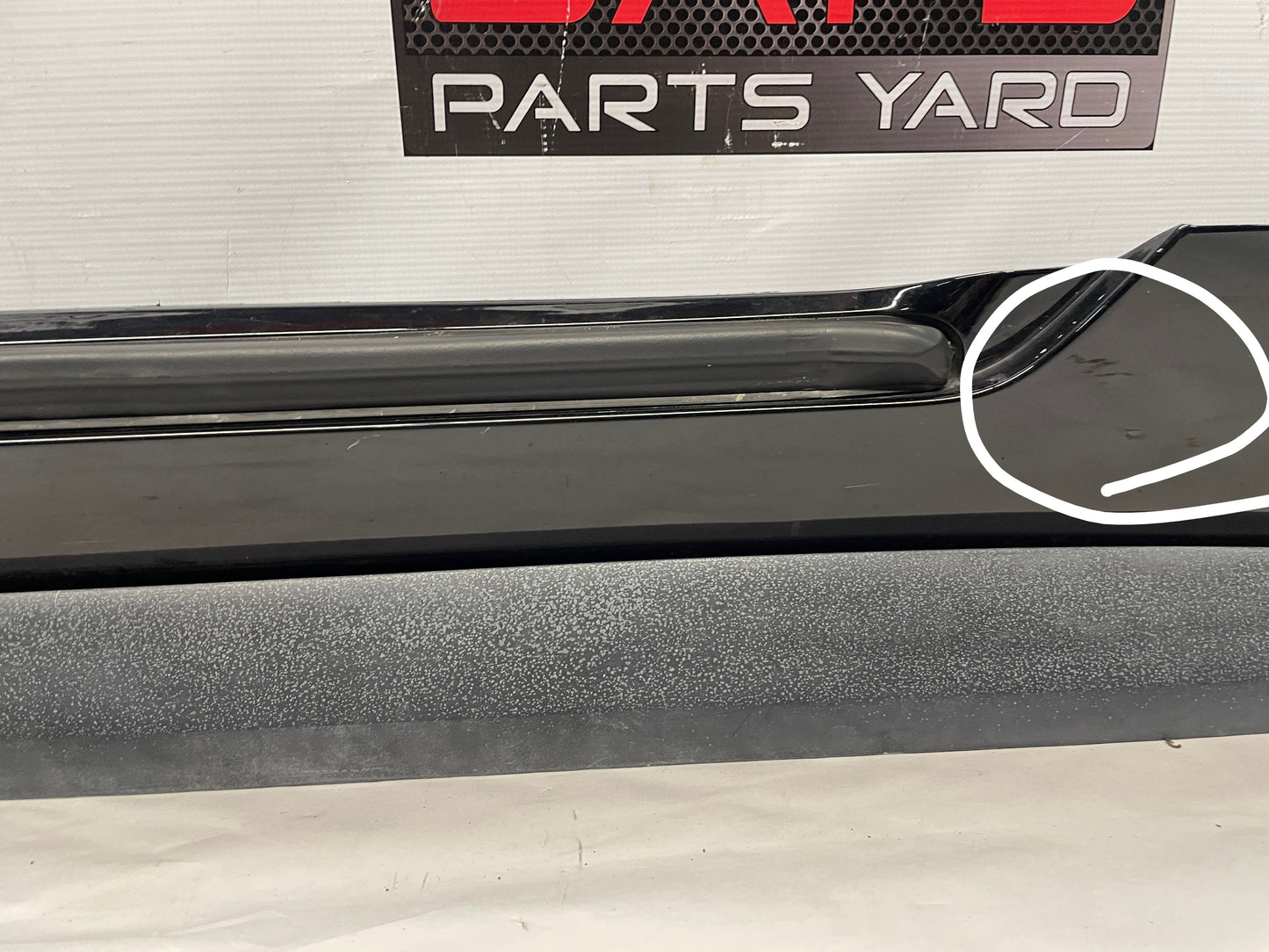 2012 Chevy Camaro SS LH Driver Rocker Molding Trim Panel OEM - Day's Parts Yard