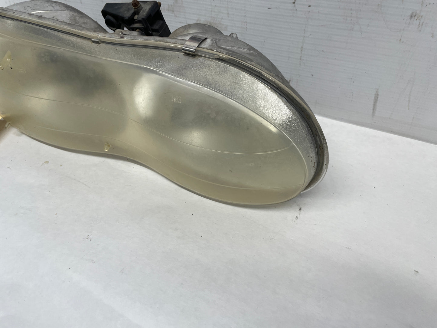 1998 Chevy Camaro Z28 RH Passenger Headlight Head Light Lamp OEM - Day's Parts Yard