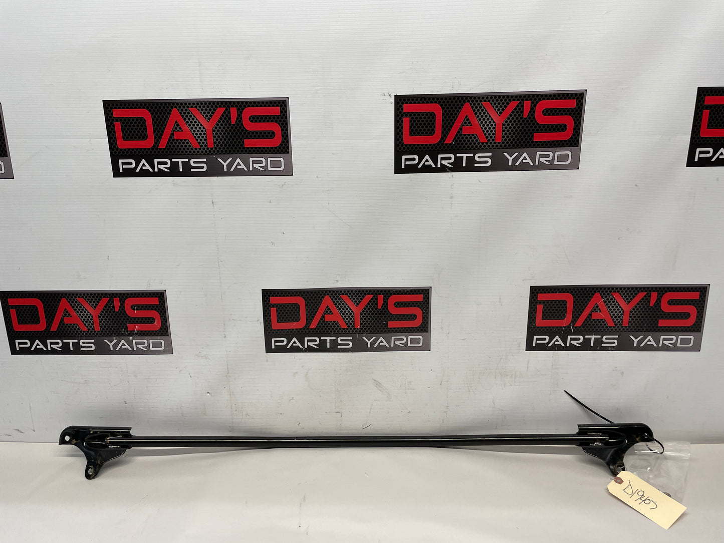 2004 Pontiac GTO Strut Tower Brace Bar OEM - Day's Parts Yard