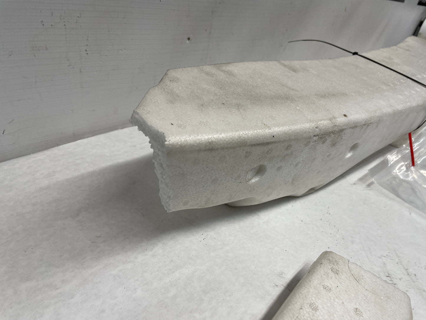 2006 Pontiac GTO Front Bumper Impact Energy Absorber Bar Foam OEM - Day's Parts Yard