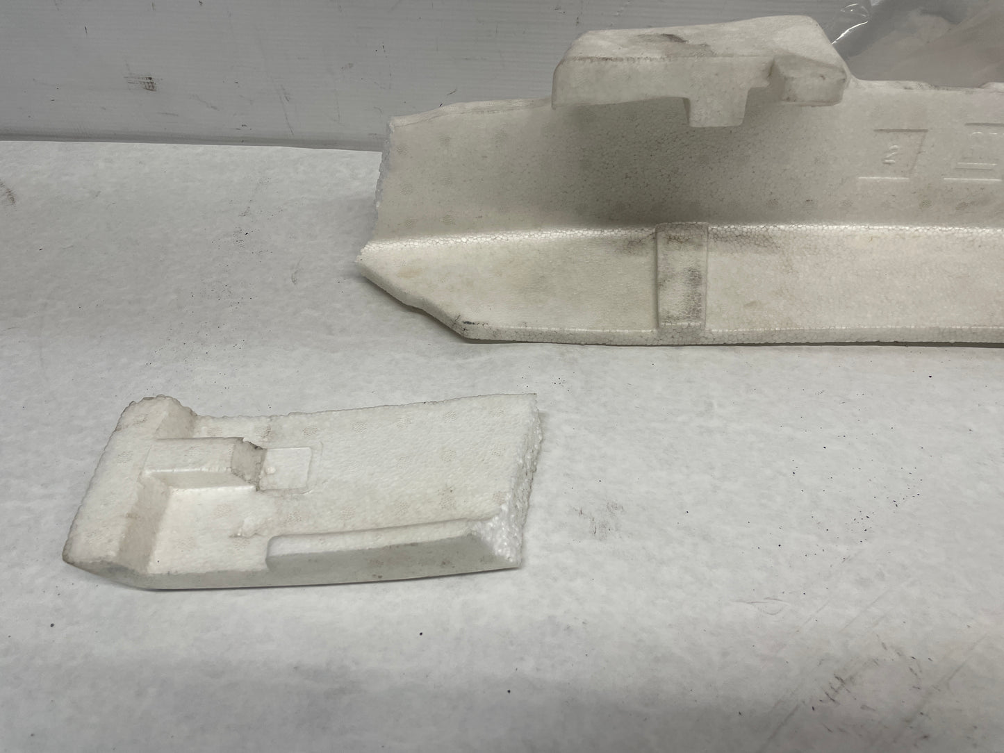 2006 Pontiac GTO Front Bumper Impact Energy Absorber Bar Foam OEM - Day's Parts Yard