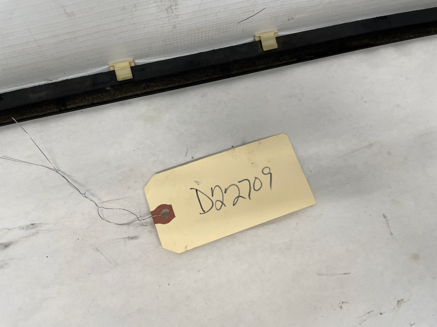 2005 Pontiac GTO RH Passenger Door Window Belt Molding Trim OEM - Day's Parts Yard