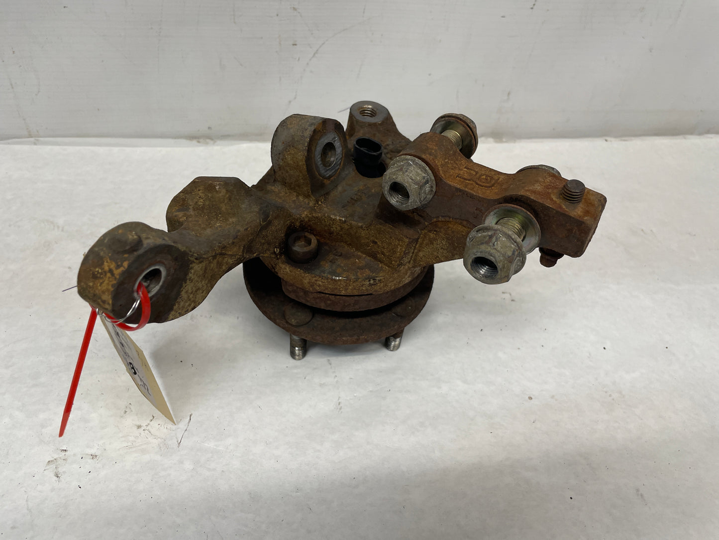 2006 Pontiac GTO RH Passenger Front Suspension Spindle Hub Knuckle Assembly OEM - Day's Parts Yard