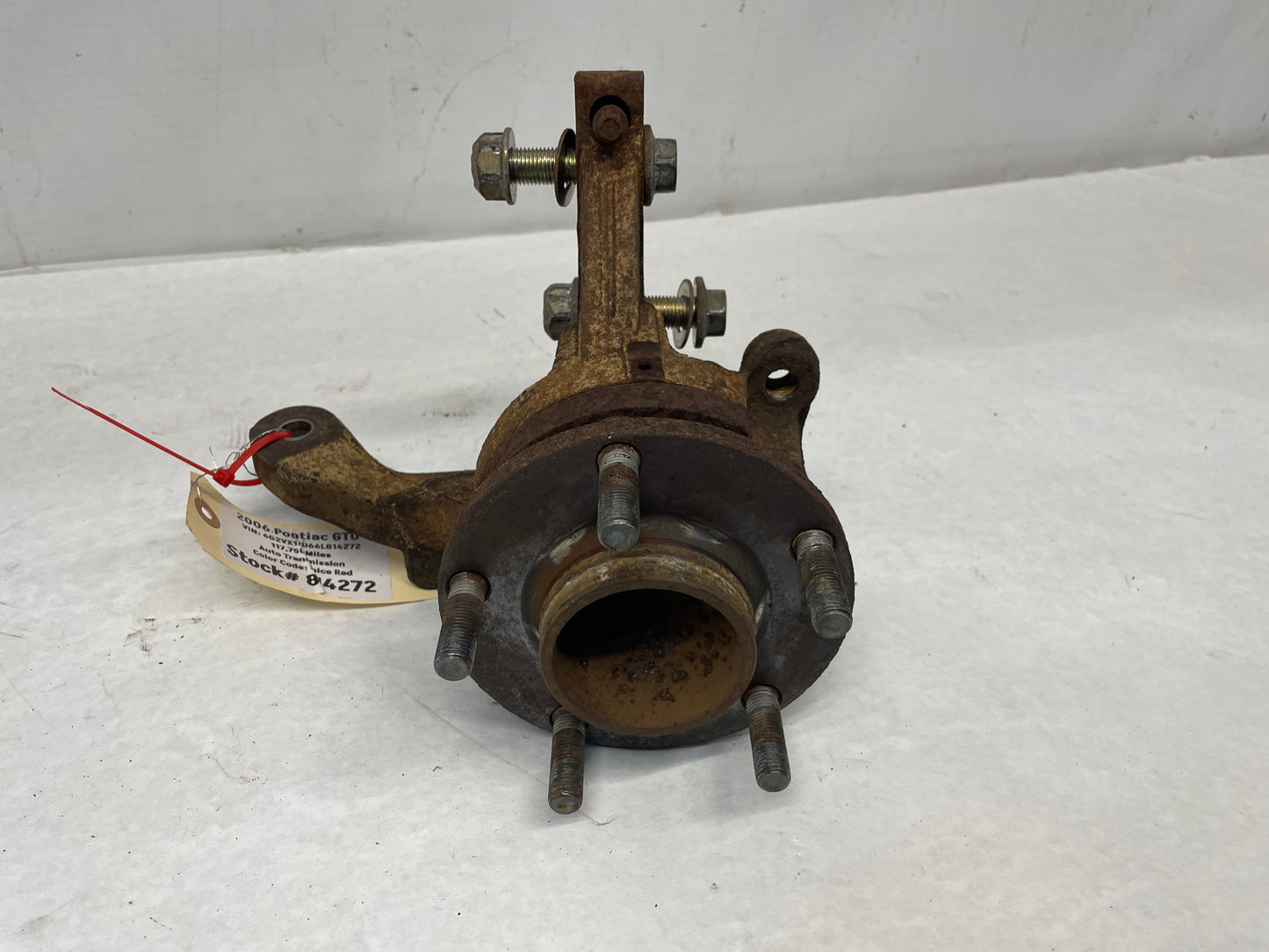 2006 Pontiac GTO RH Passenger Front Suspension Spindle Hub Knuckle Assembly OEM - Day's Parts Yard