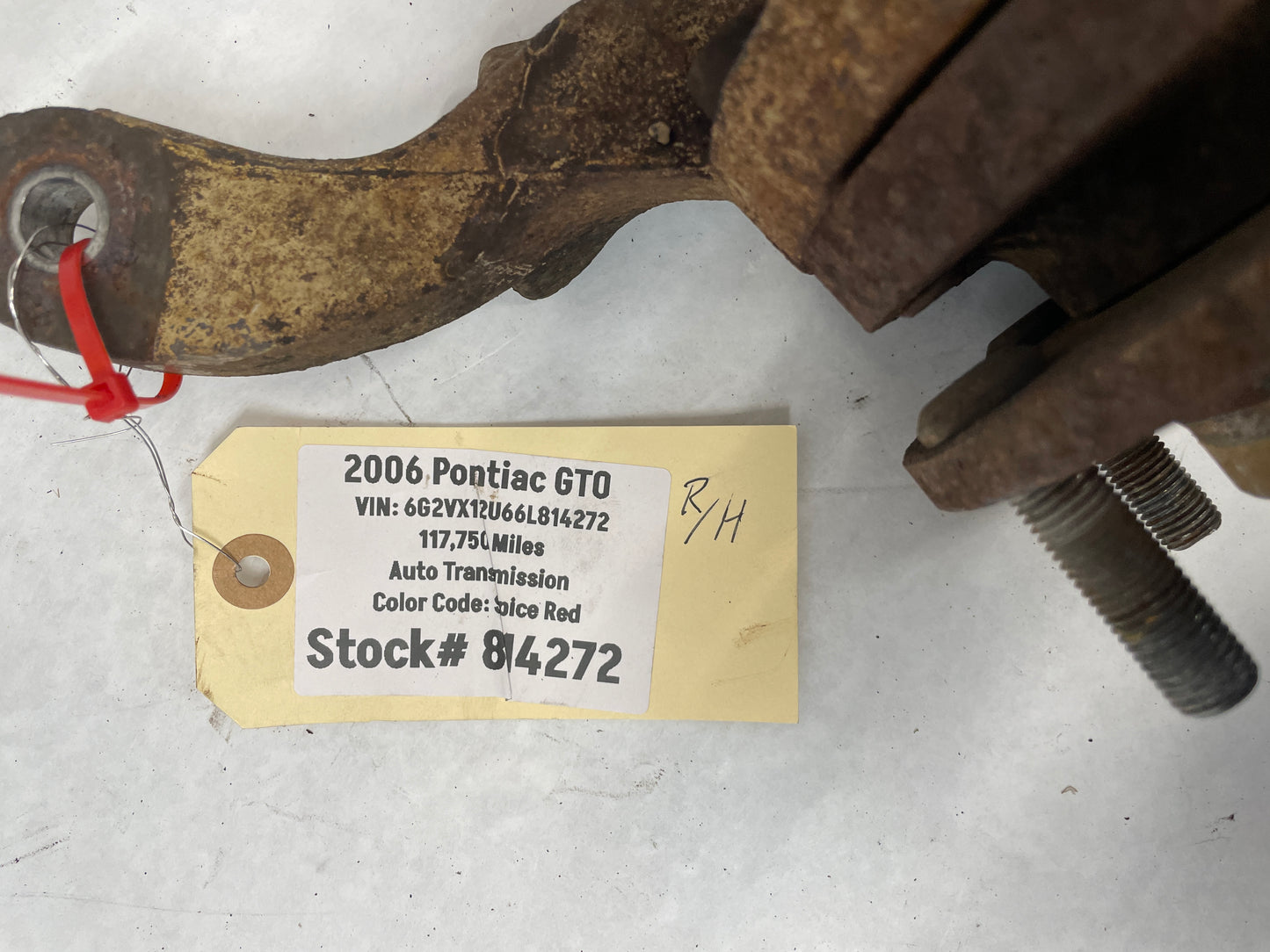 2006 Pontiac GTO RH Passenger Front Suspension Spindle Hub Knuckle Assembly OEM - Day's Parts Yard