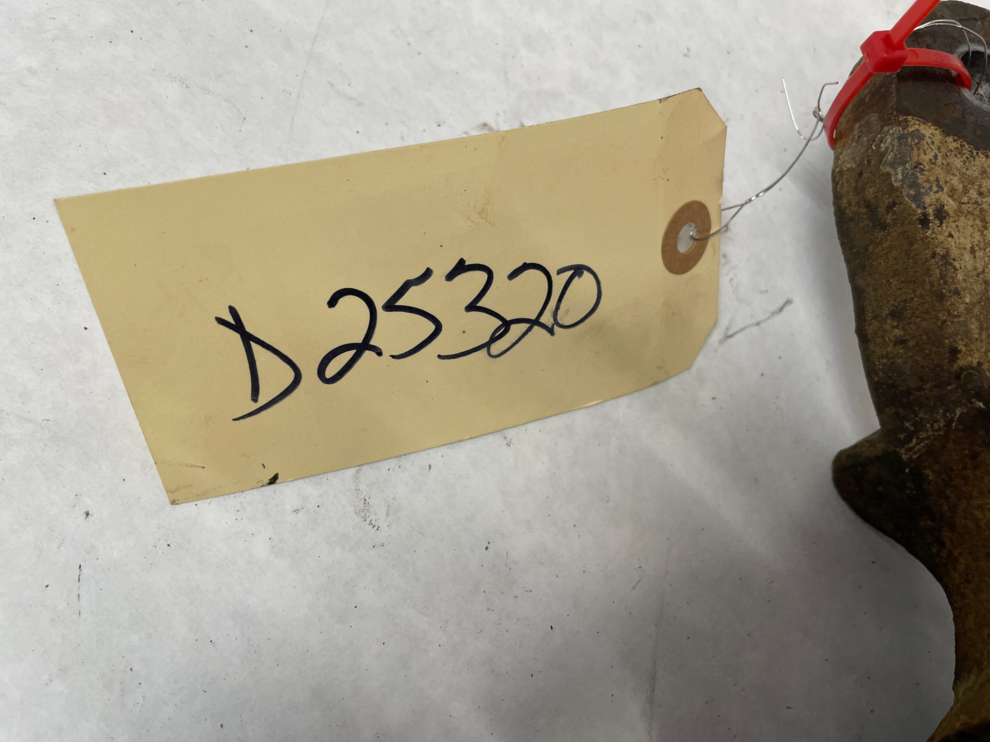 2006 Pontiac GTO RH Passenger Front Suspension Spindle Hub Knuckle Assembly OEM - Day's Parts Yard