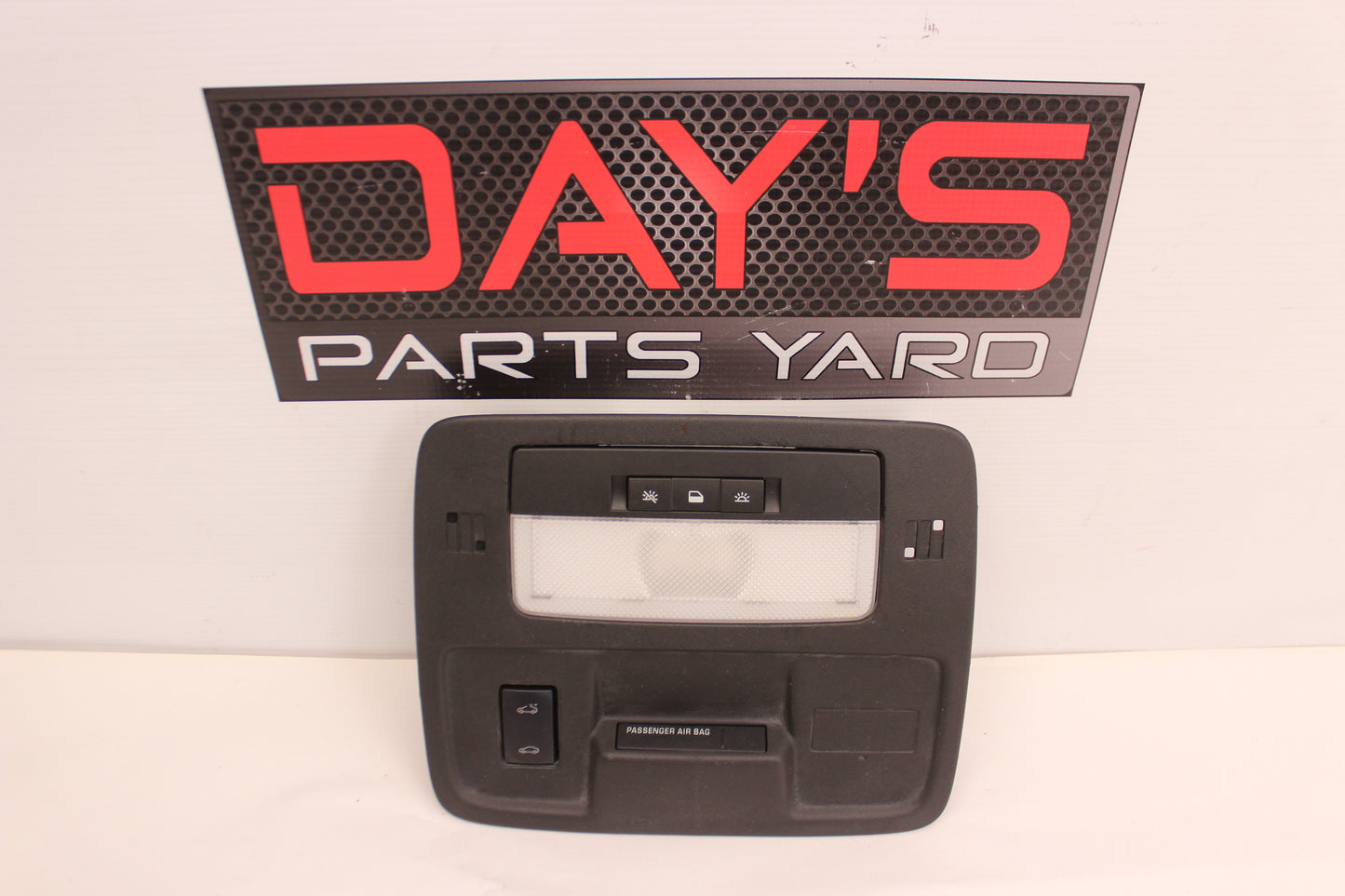 2014 Chevy Camaro Overhead Console Light OEM - Day's Parts Yard