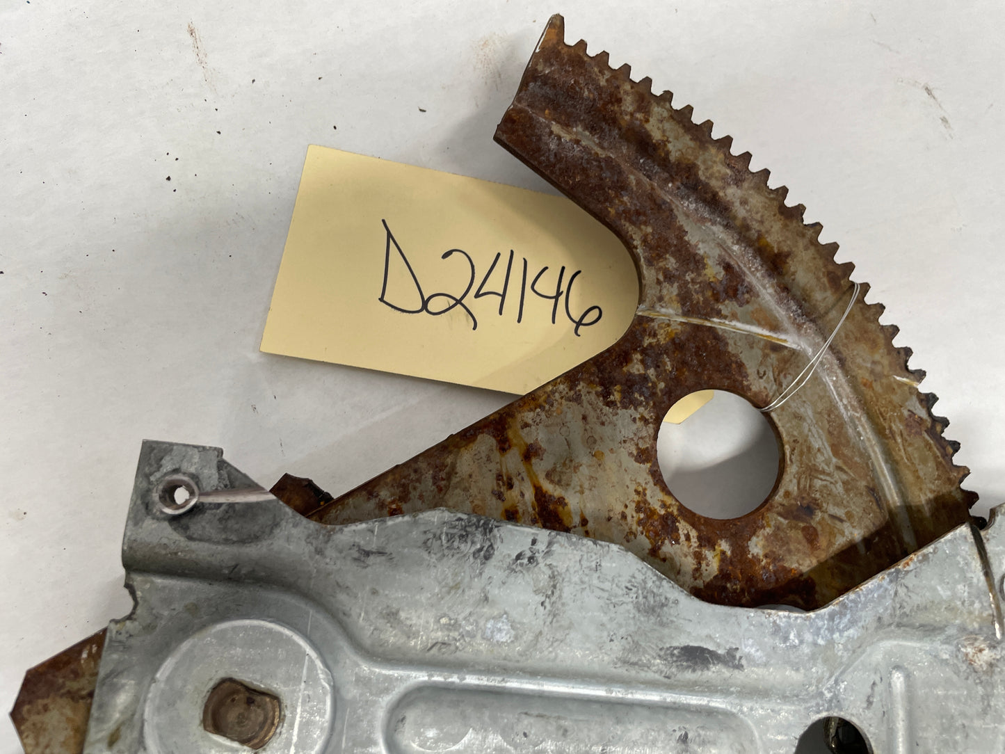 1998 Chevy Camaro Z28 RH Passenger Window Regulator Motor OEM - Day's Parts Yard