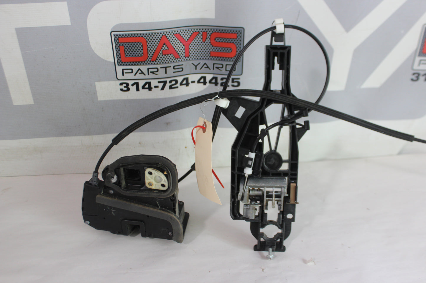 2018 GMC Sierra K2500 Denali Front RH Passenger Door Lock Actuator OEM - Day's Parts Yard