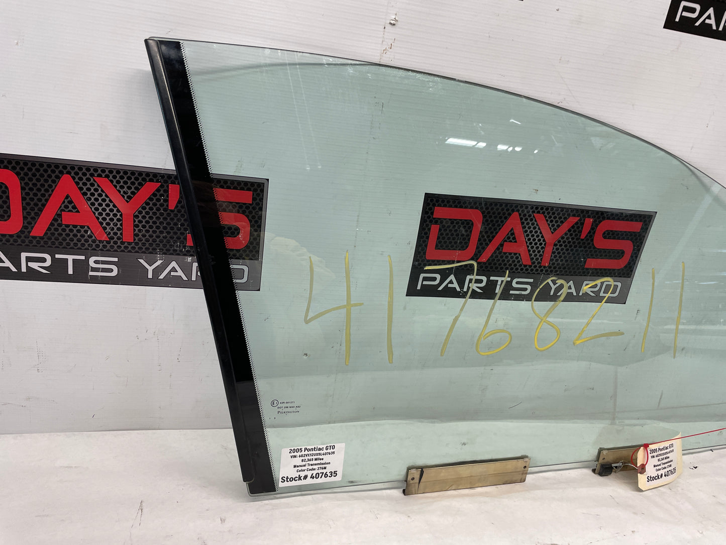 2005 Pontiac GTO RH Passenger Front Door Window Glass OEM - Day's Parts Yard