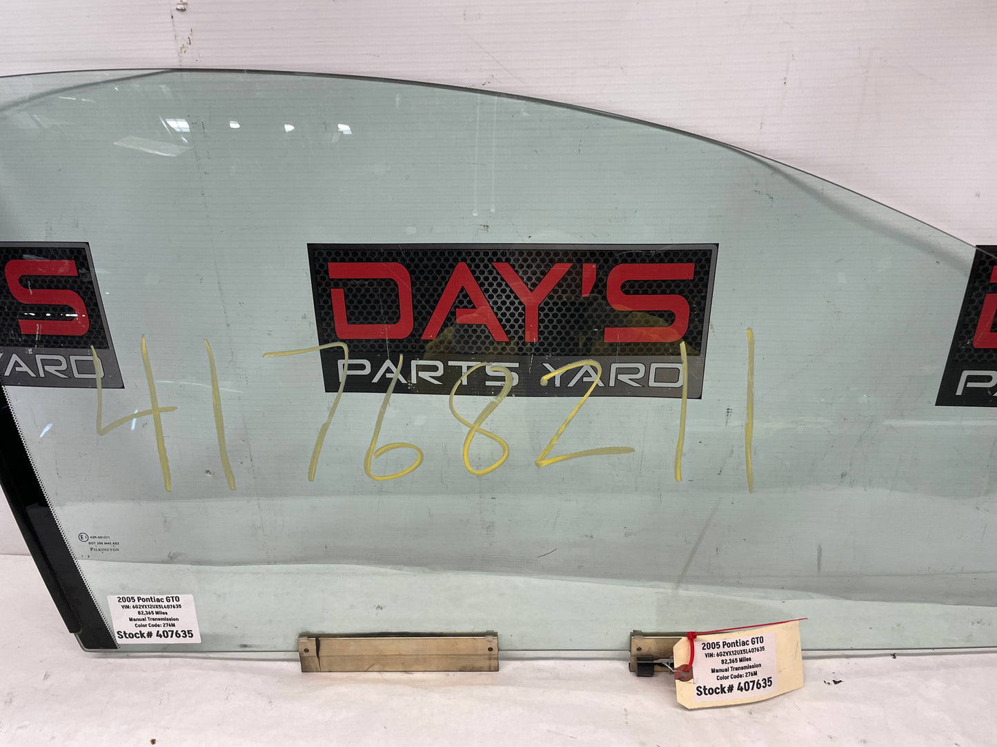 2005 Pontiac GTO RH Passenger Front Door Window Glass OEM - Day's Parts Yard