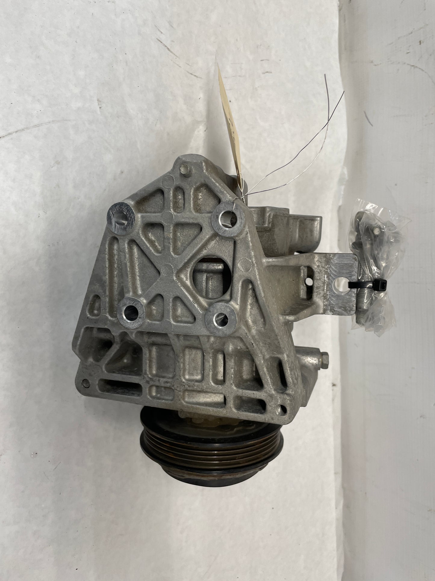 2020 Chevy Camaro SS LZ A/C Compressor Air Conditioner w/ Bracket OEM - Day's Parts Yard