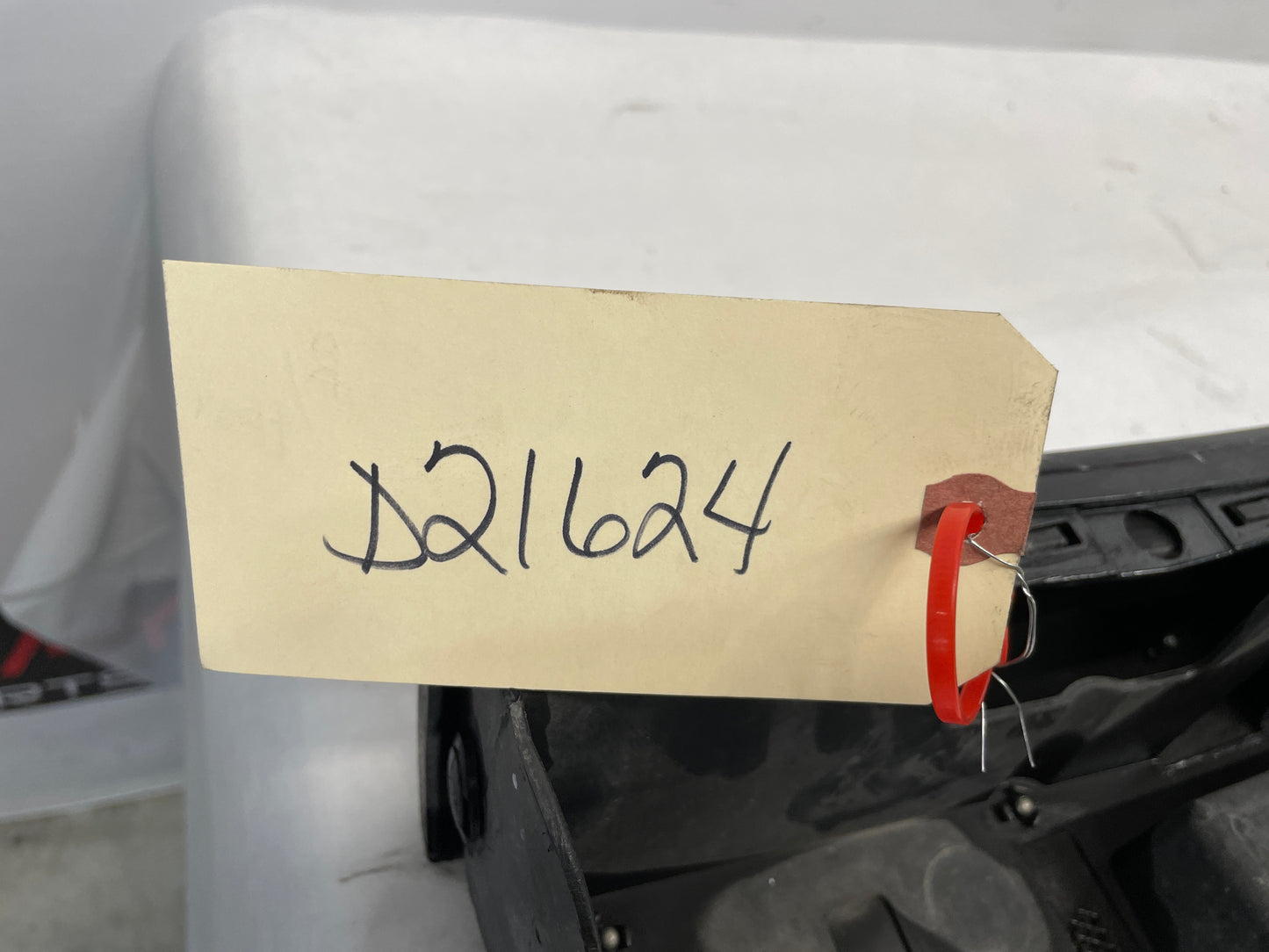 2016 Cadillac ATS-V Coupe RH Passenger Side Skirt Rocker Molding Panel Black OEM - Day's Parts Yard