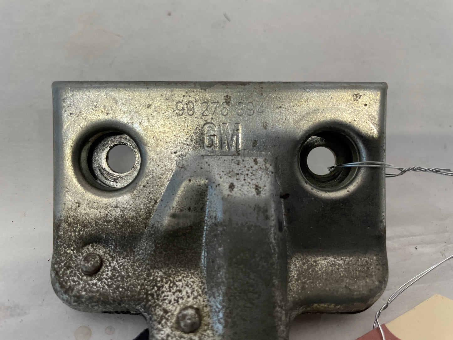 2005 Pontiac GTO Rear Trunk Deck Lid Latch OEM - Day's Parts Yard